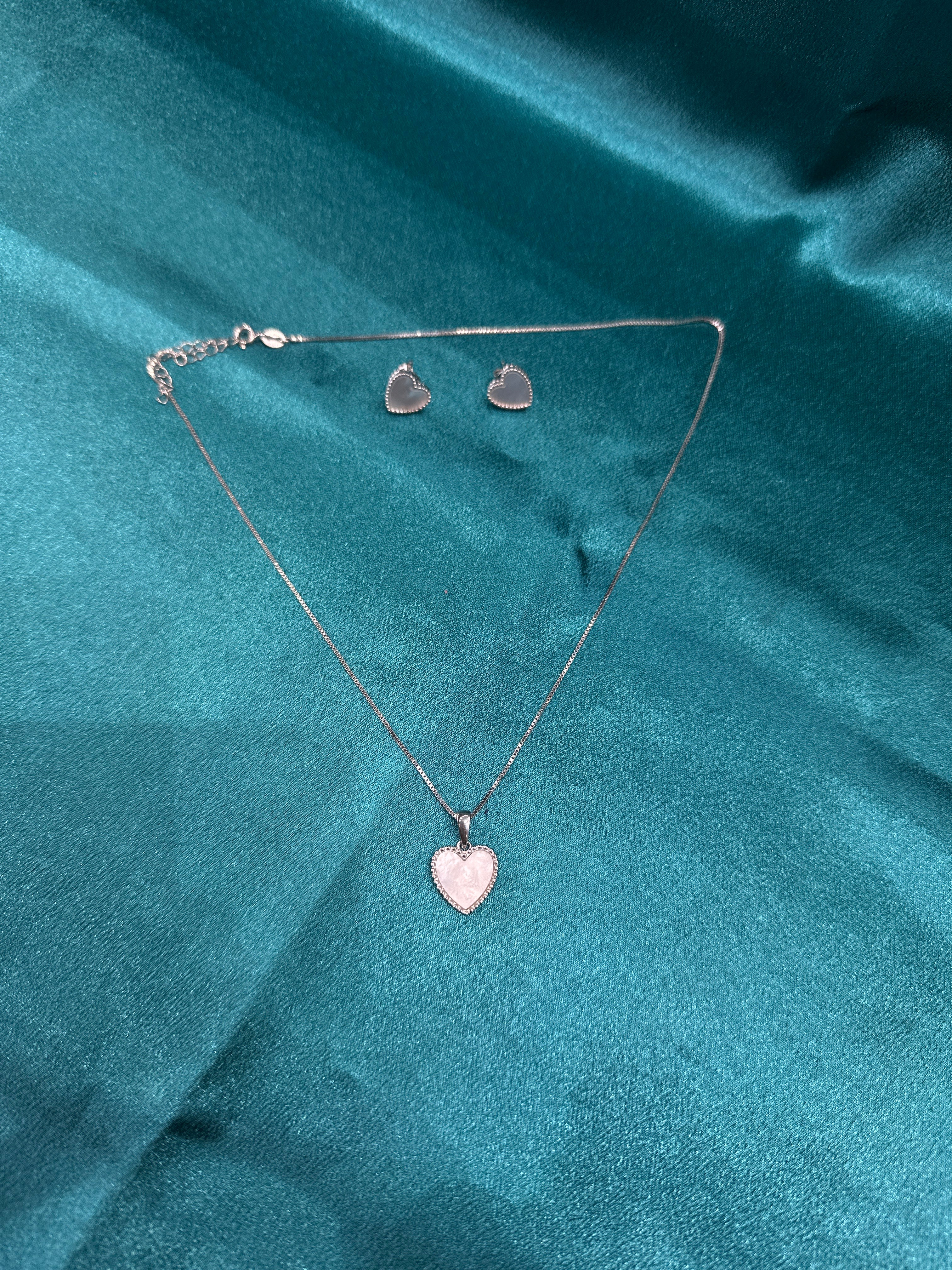 Women’s Fancy Silver pendant set