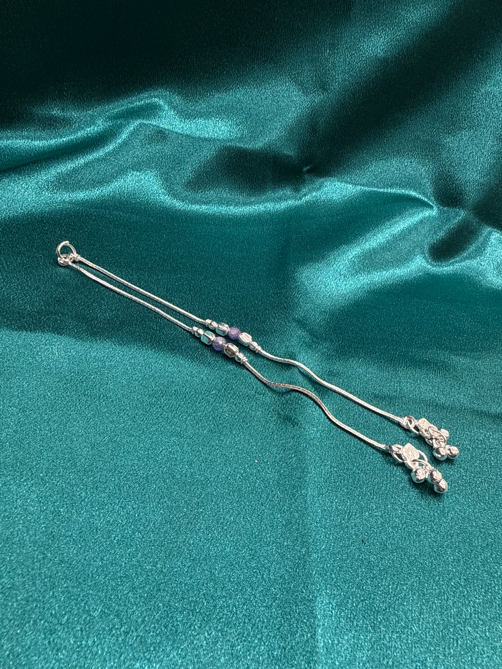 Kids fancy silver anklet with silver and lavender beads in it (4-5 year old)