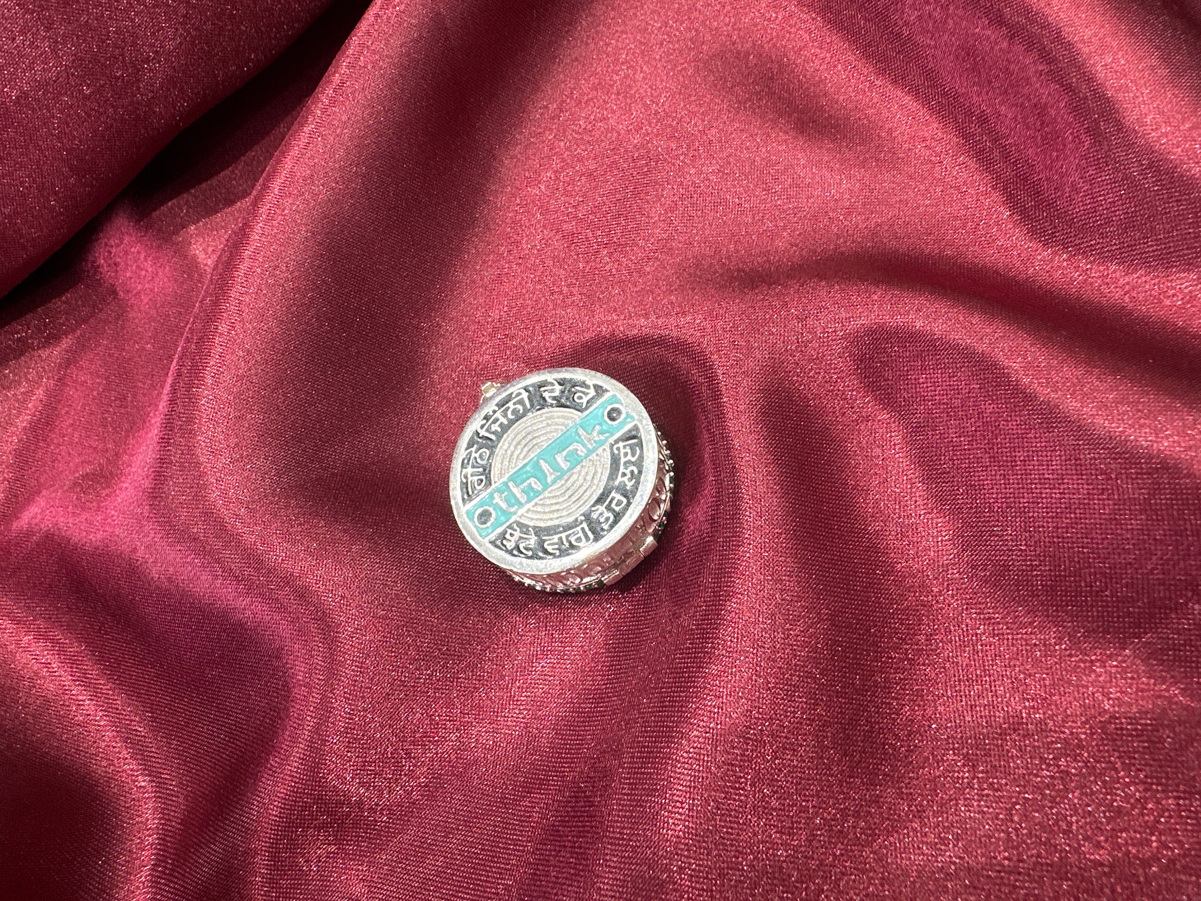 Silver designer box (medium)