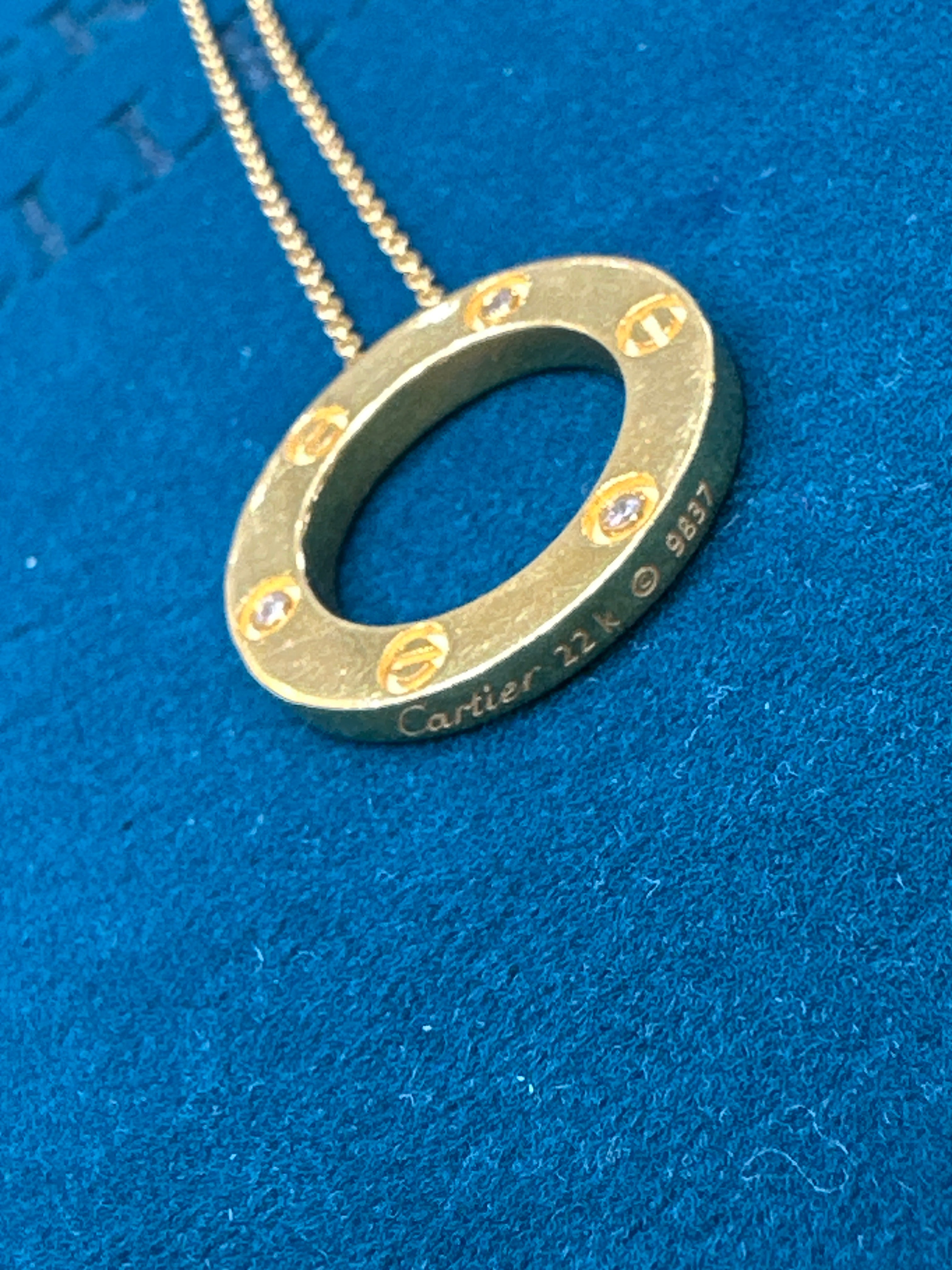 22K Designer Gold Chain (With Pendant)