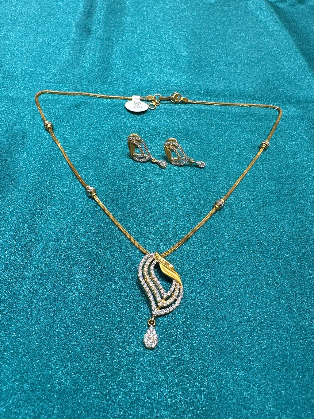 22k Gold Designer Necklace