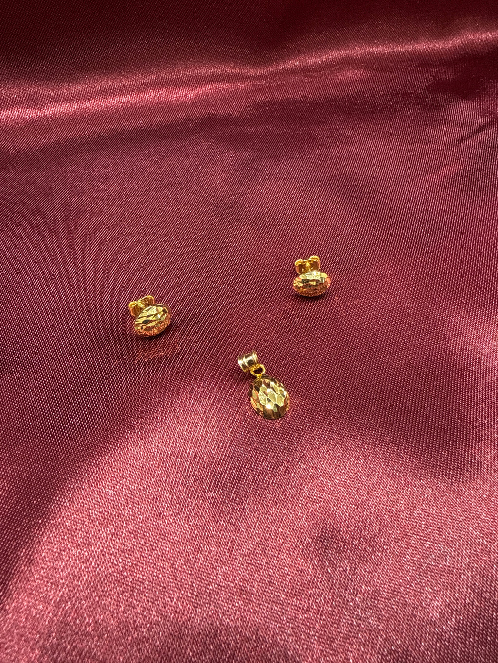 22k Gold Pendant and Earrings