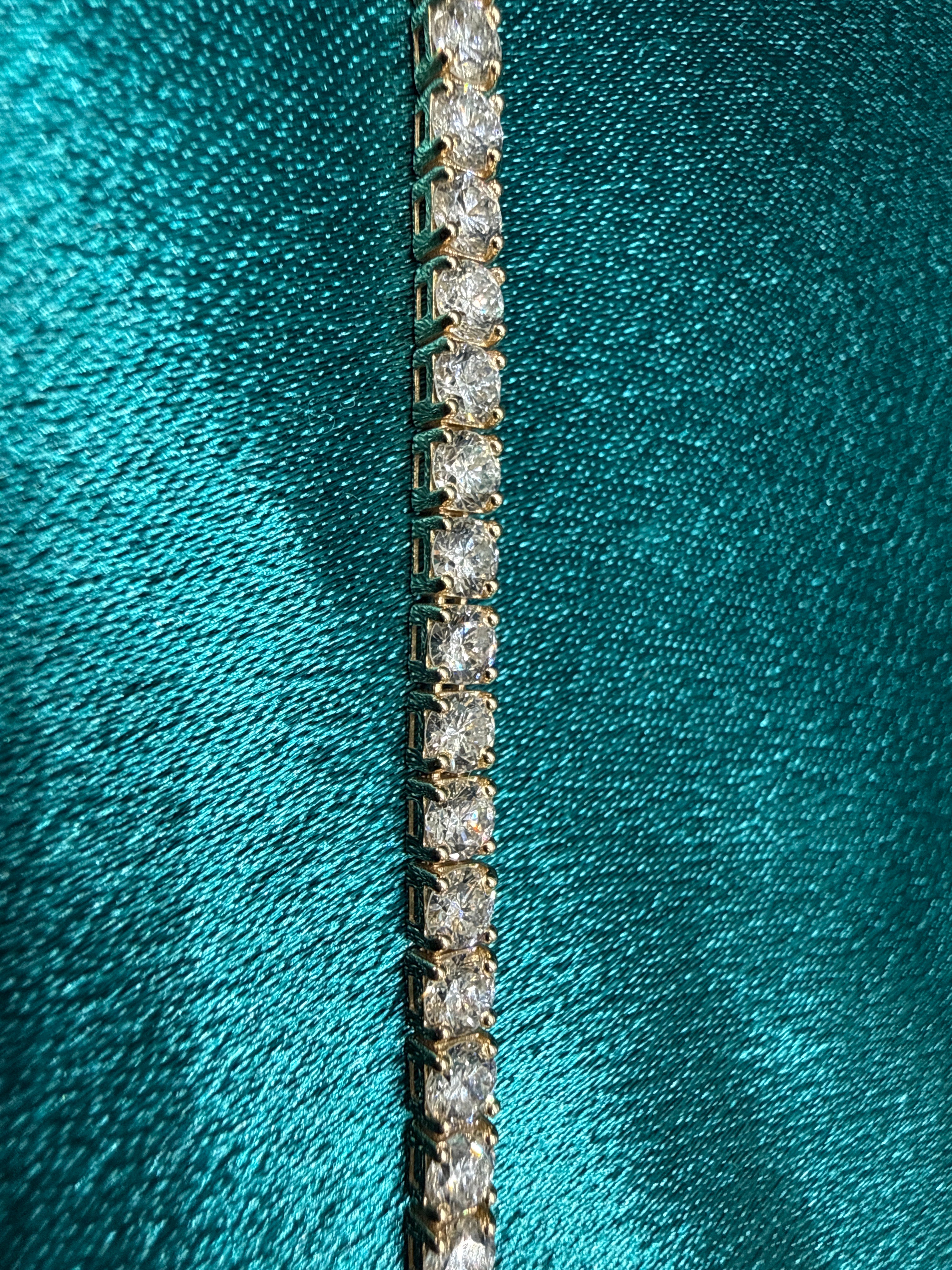 VVS Diamond Tennis Bracelet 6 Carat (8”)