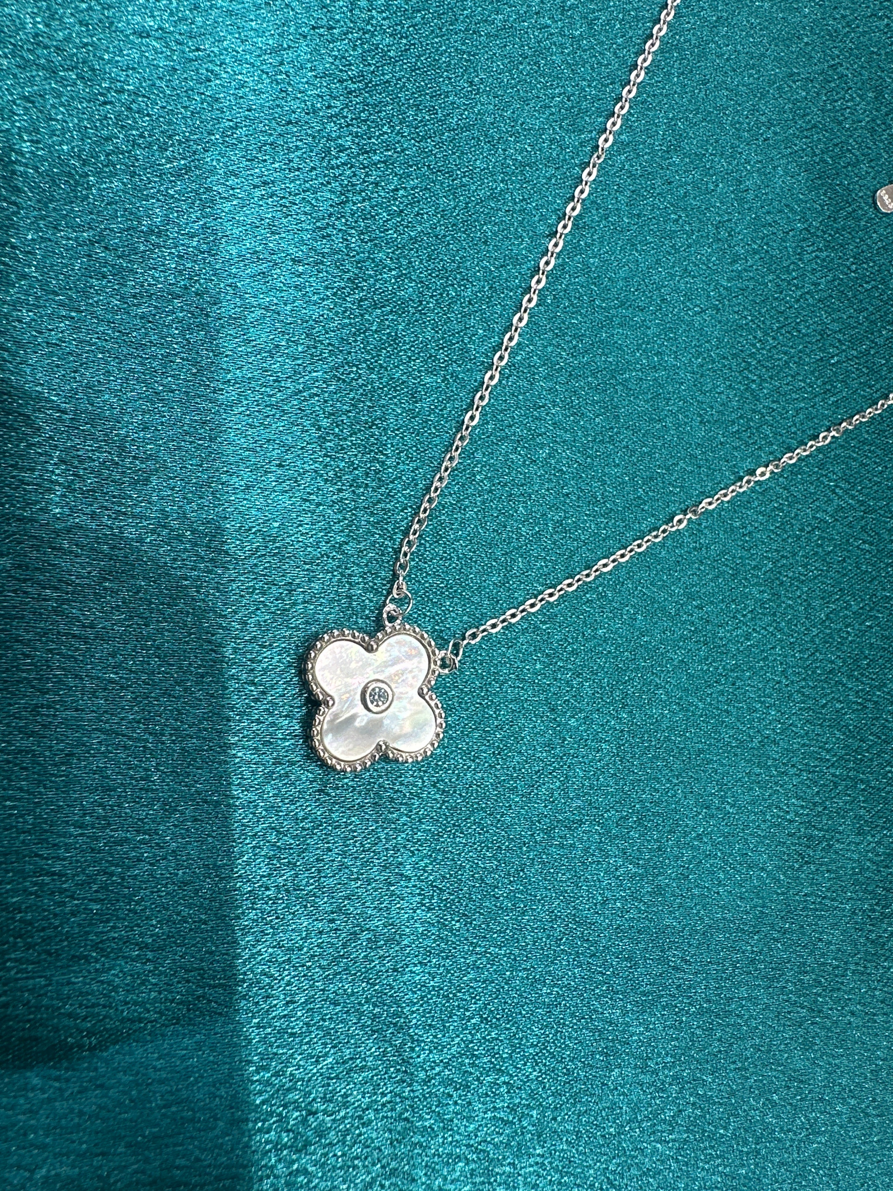 Women’s Fancy Silver pendant chain