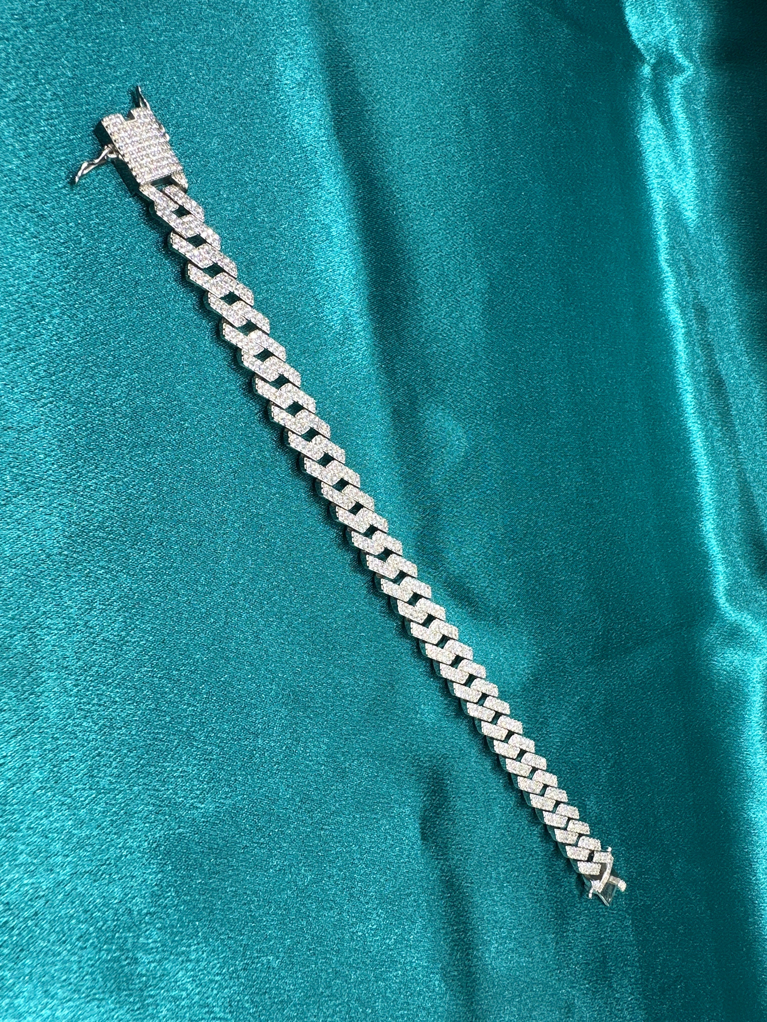Men’s iced out silver 925 bracelet w/ CZ diamonds (10mm)
