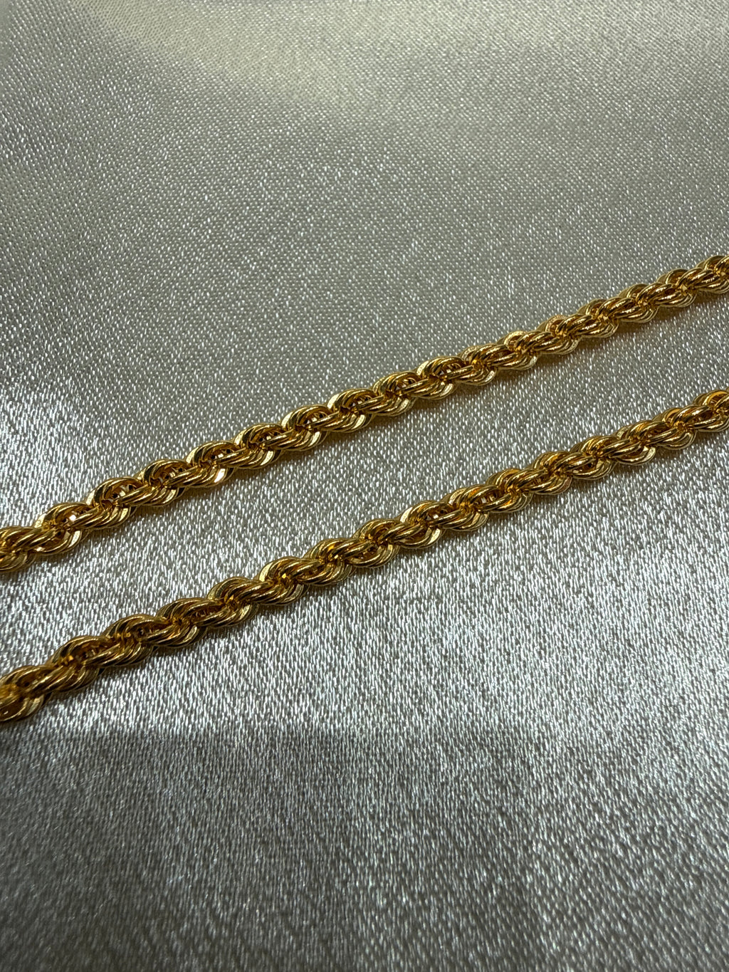 22K Gold Chain (Hollow Rope Design)