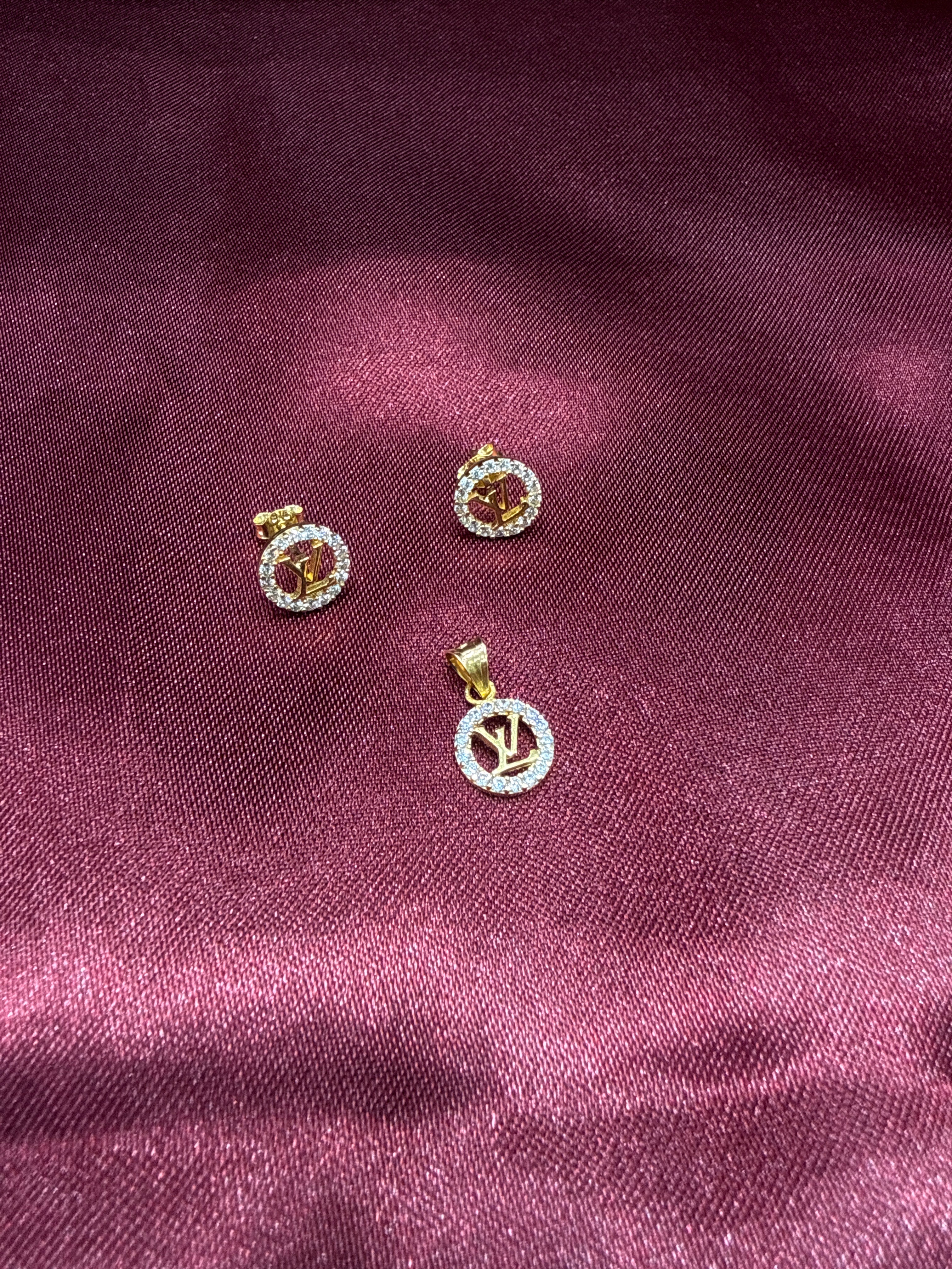 22k Gold Pendant and Earrings