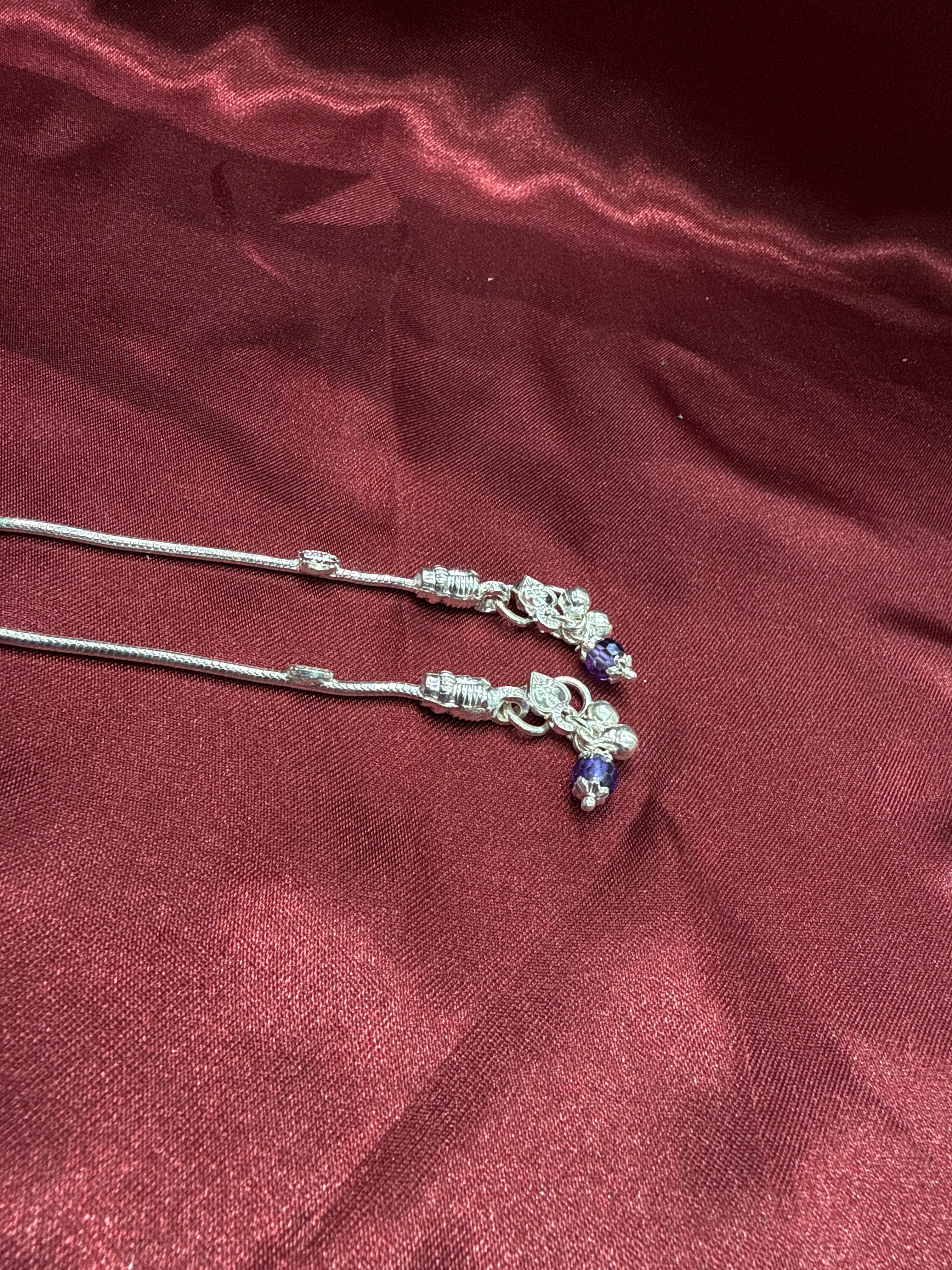 Kids plain silver anklets with purple stones at the locks (6-9 year old)