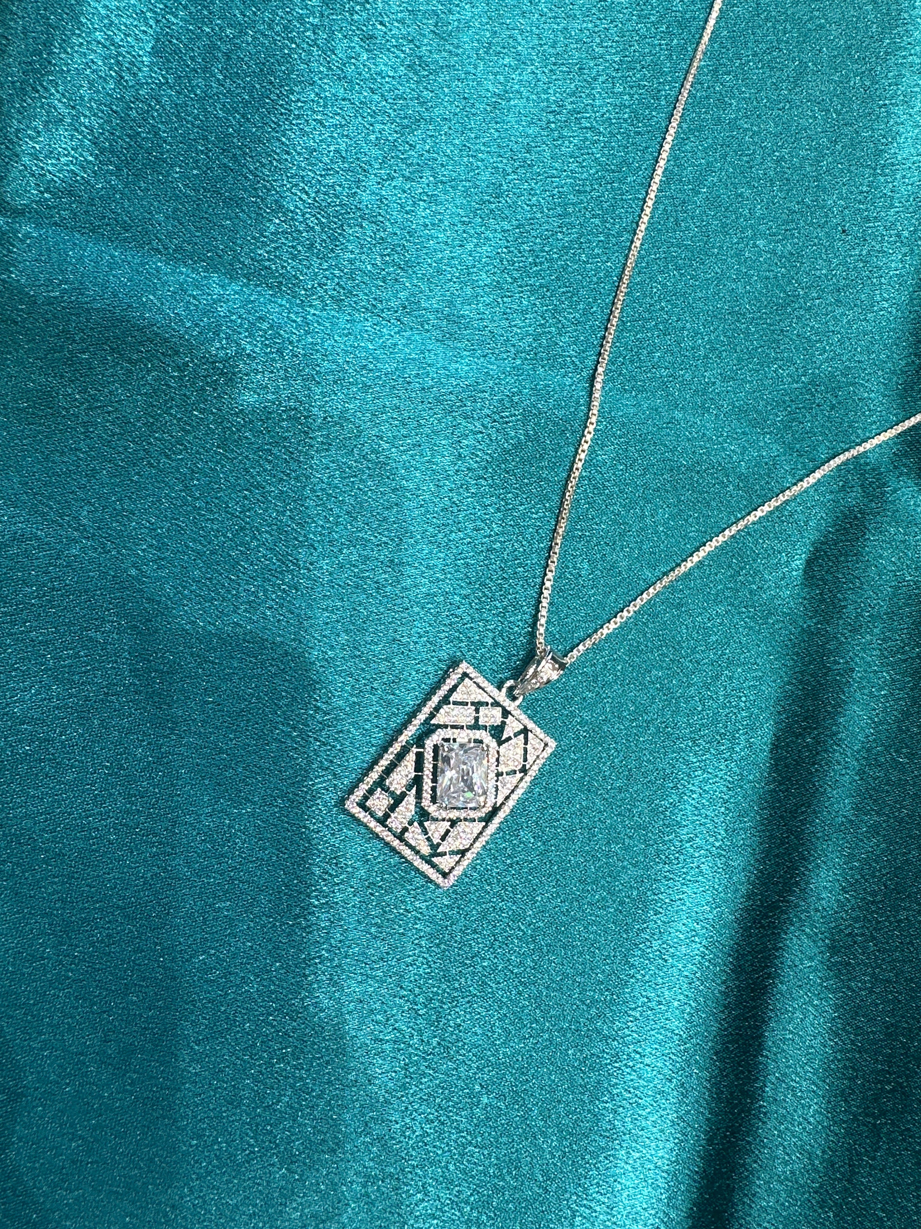 Women’s Fancy Silver pendant set