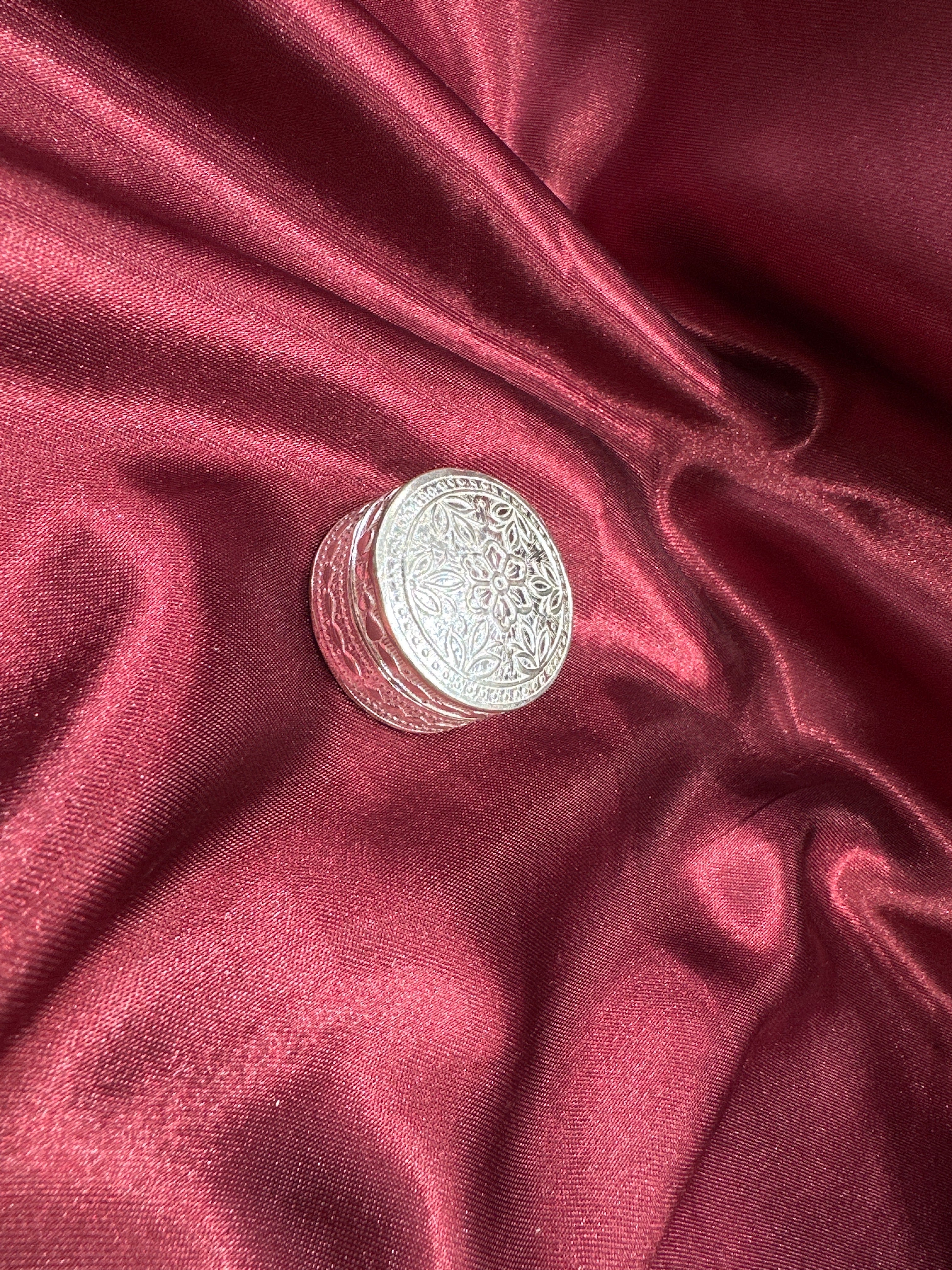 Silver designer box (medium)