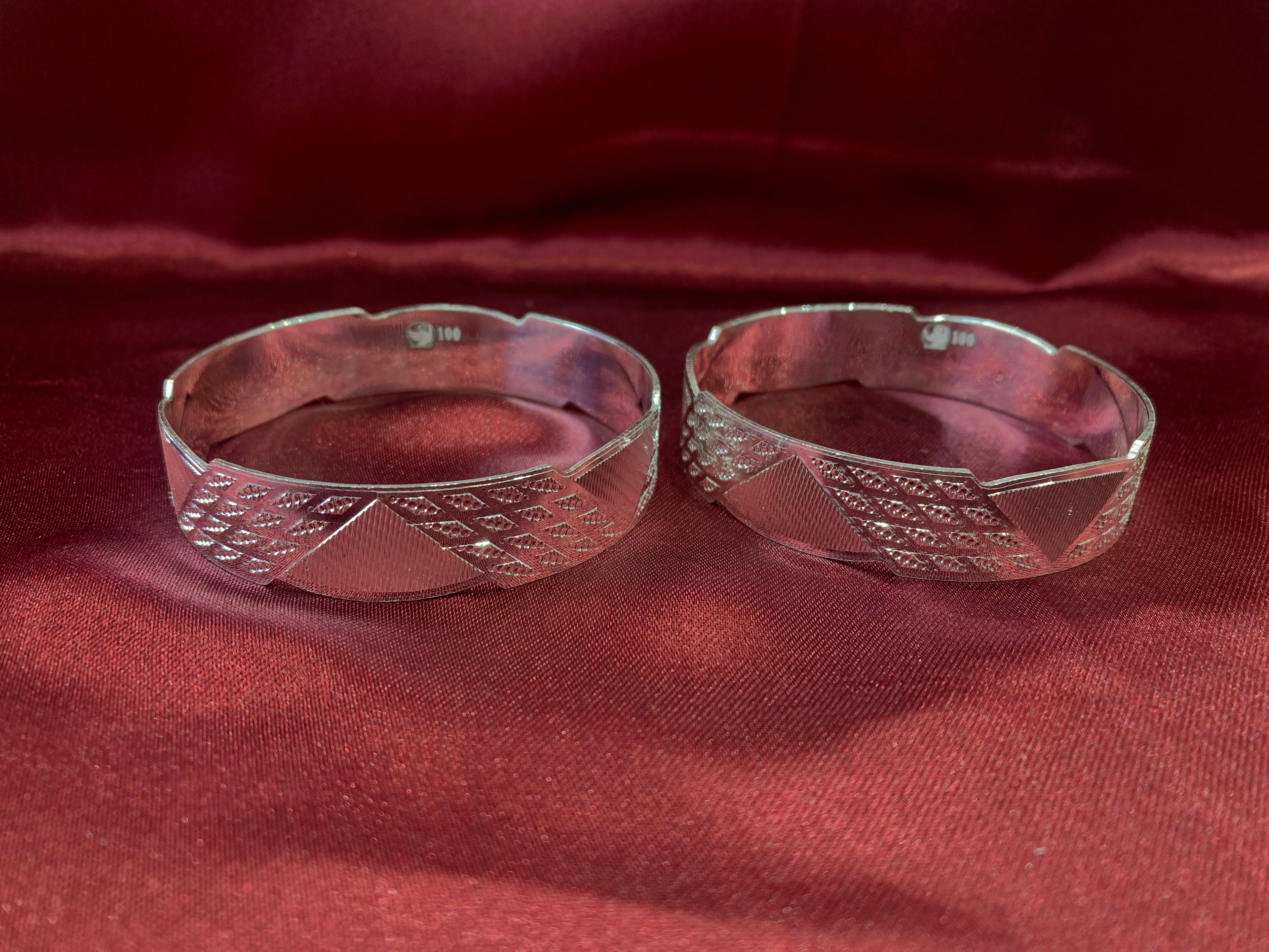 Traditional silver bangles B5