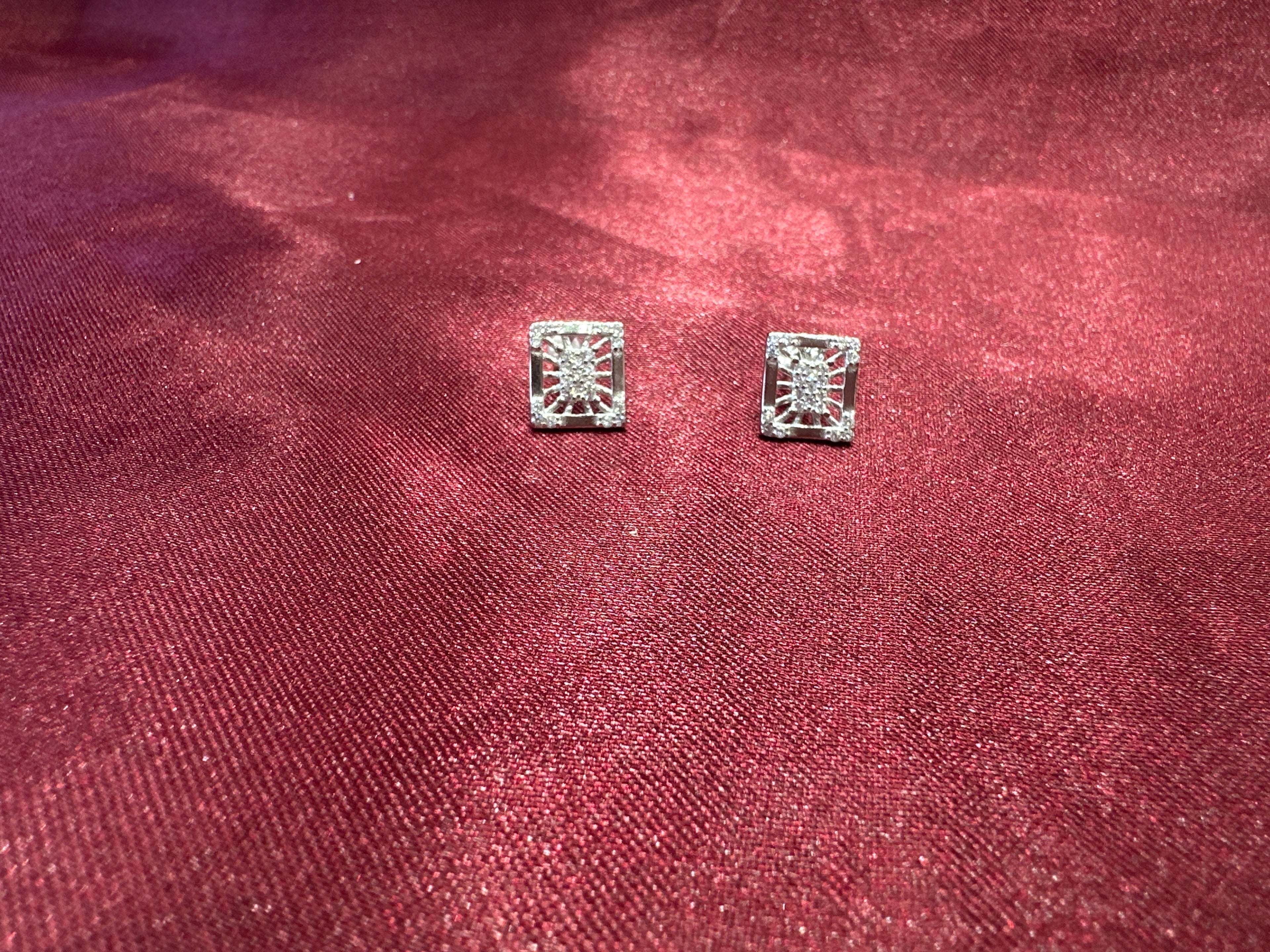 Women’s Fancy Silver pendant set