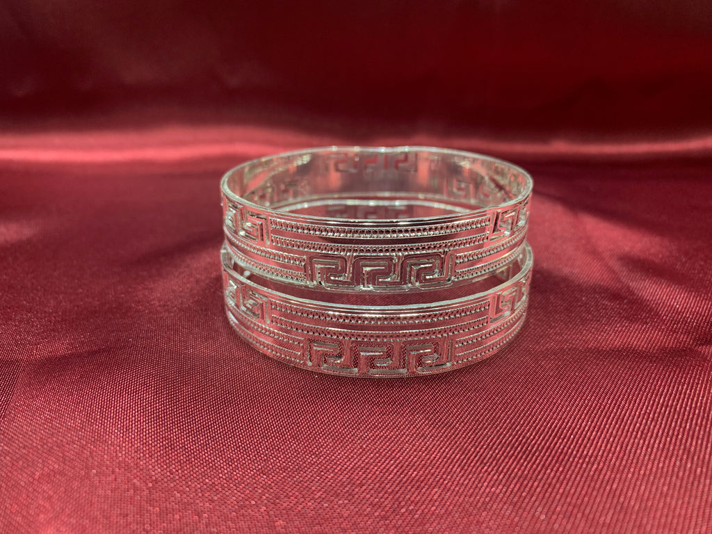 Traditional silver bangles B16