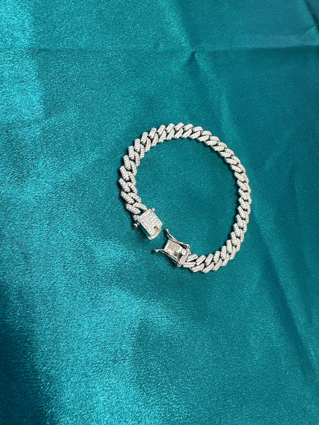 Men’s iced out silver 925 bracelet w/ CZ diamonds (8mm)