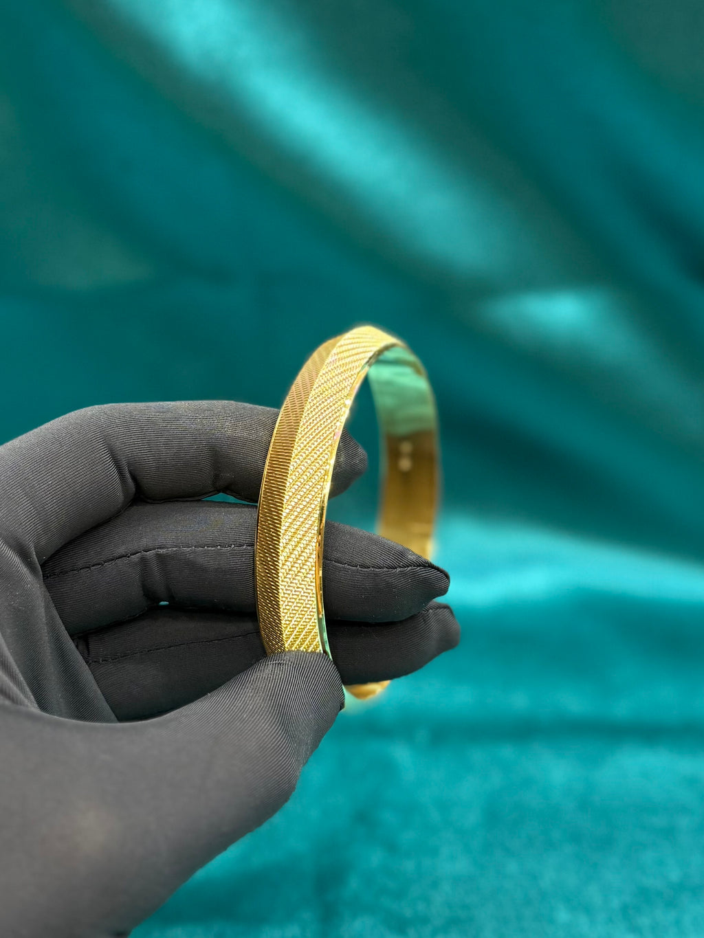 Men’s 22K Gold Designer Kara