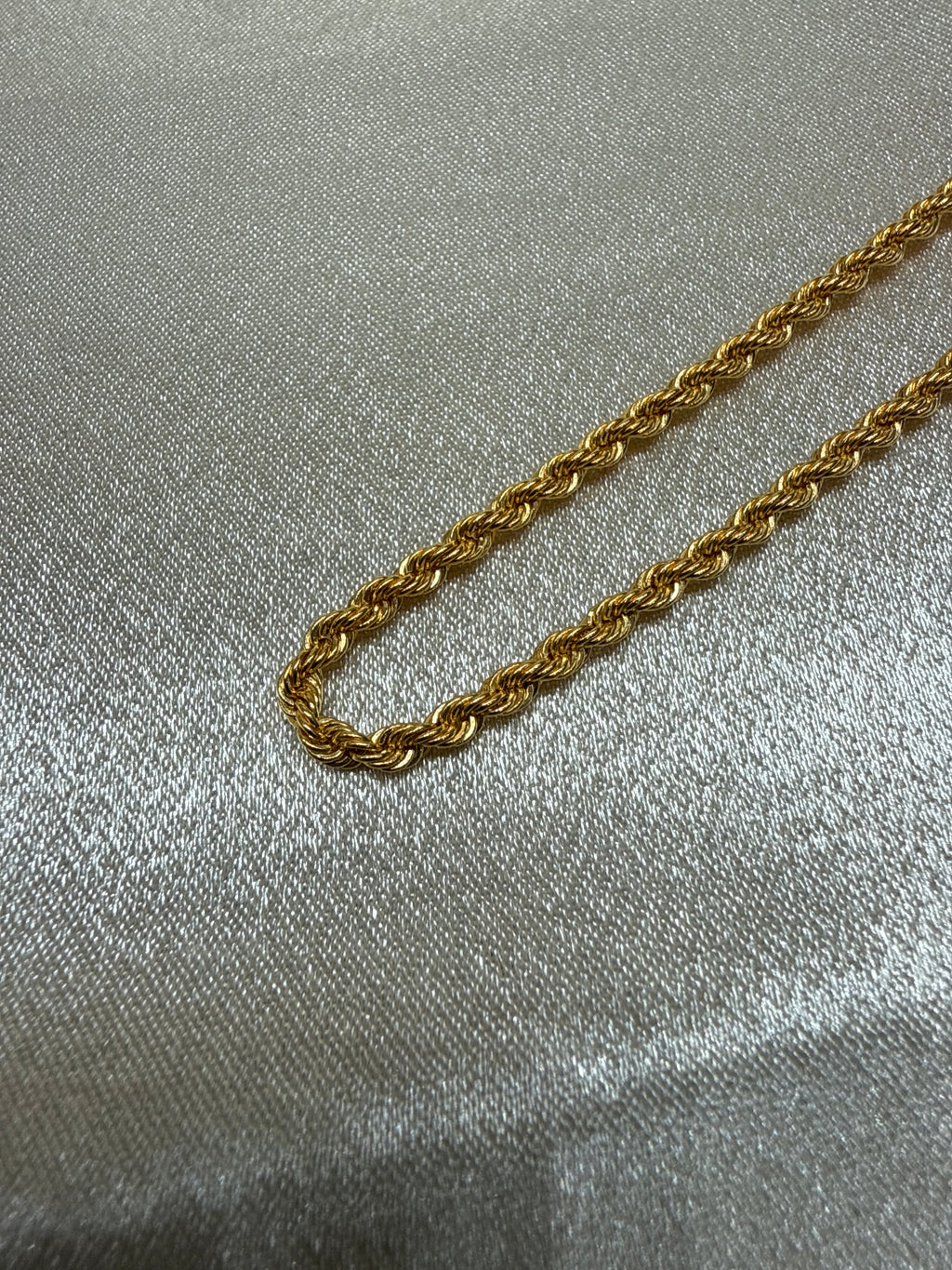 22K Gold Chain (Hollow Rope Design)