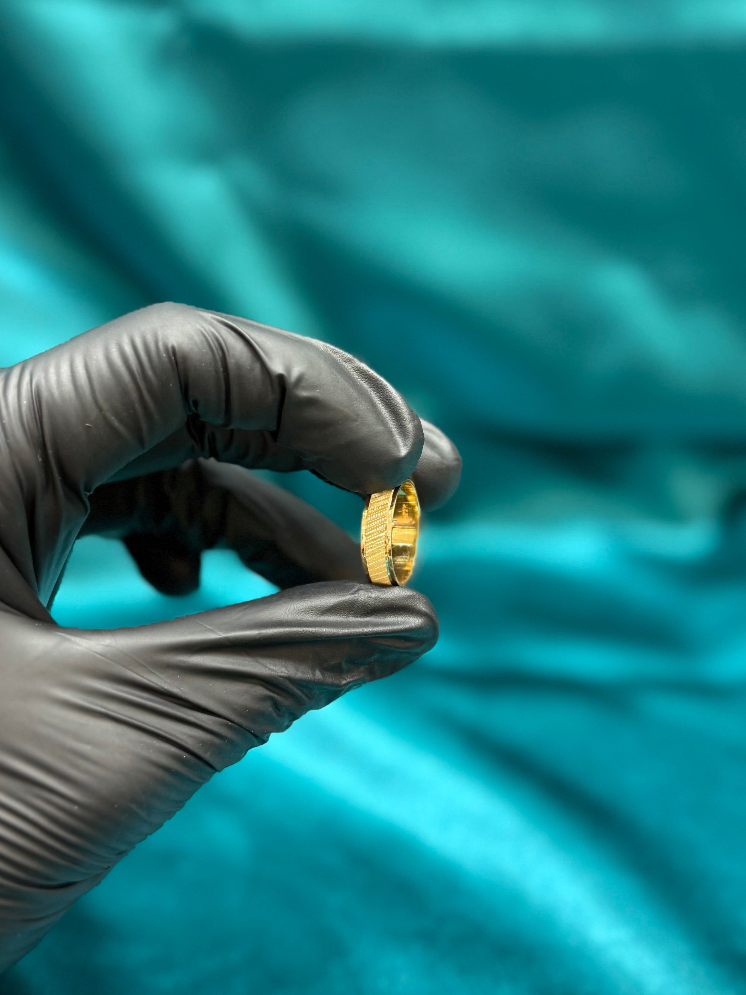 Slant Design 22k Gold Band