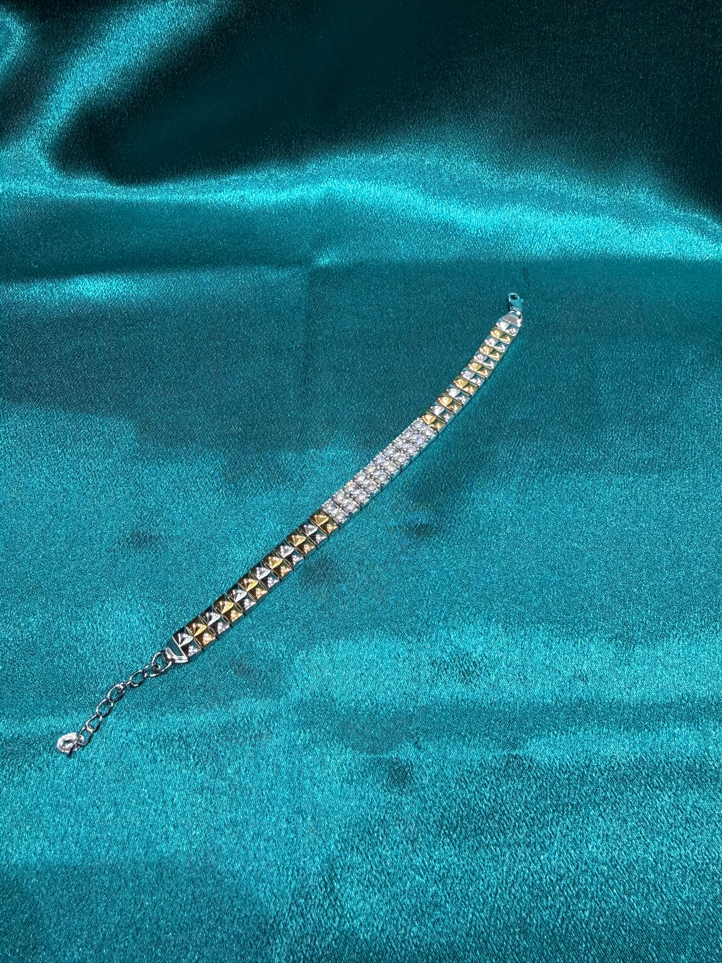 Women’s Gold Plated Silver 925 Bracelet w/ CZ diamonds