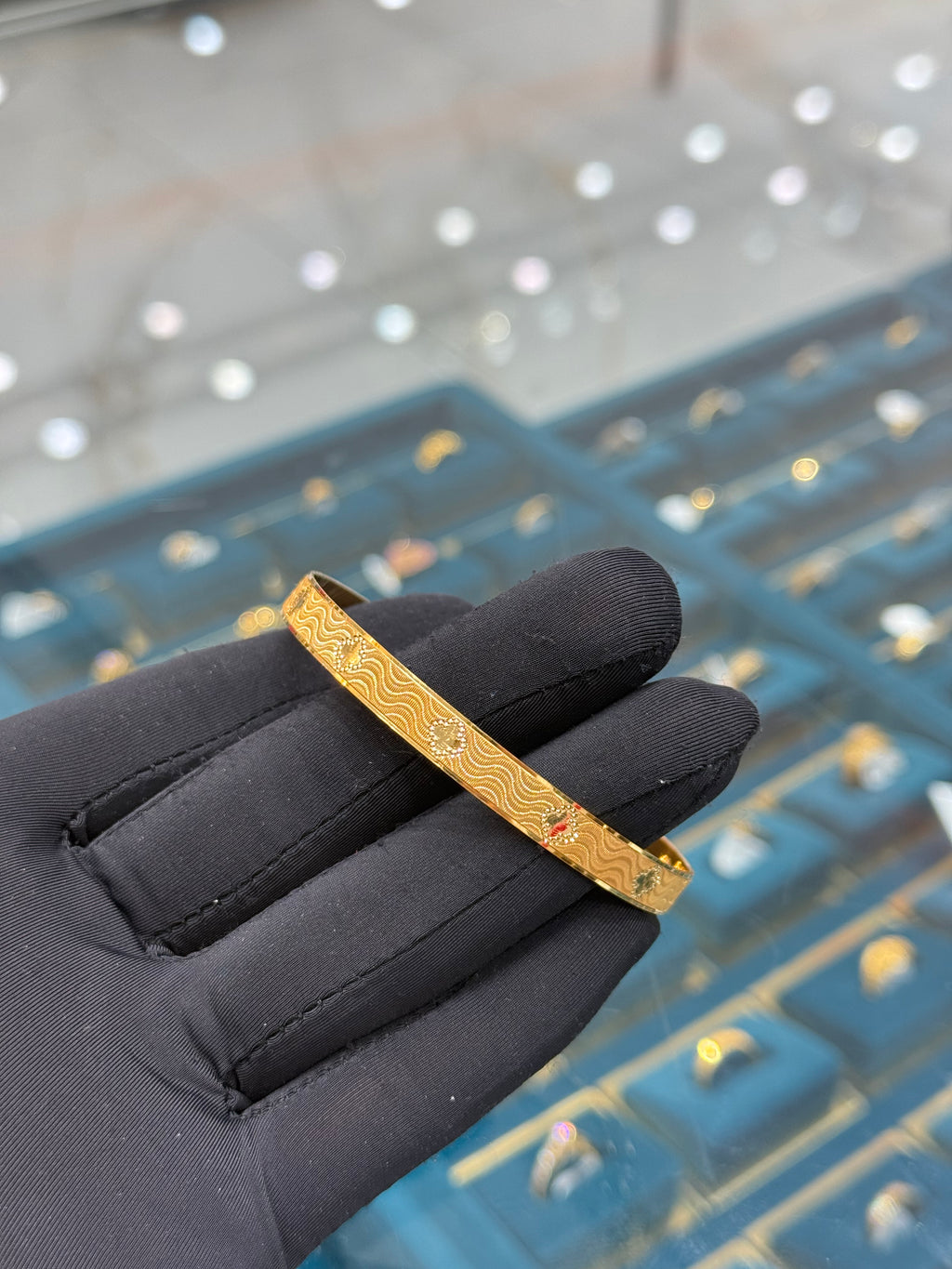 22k Gold Designer Bangle