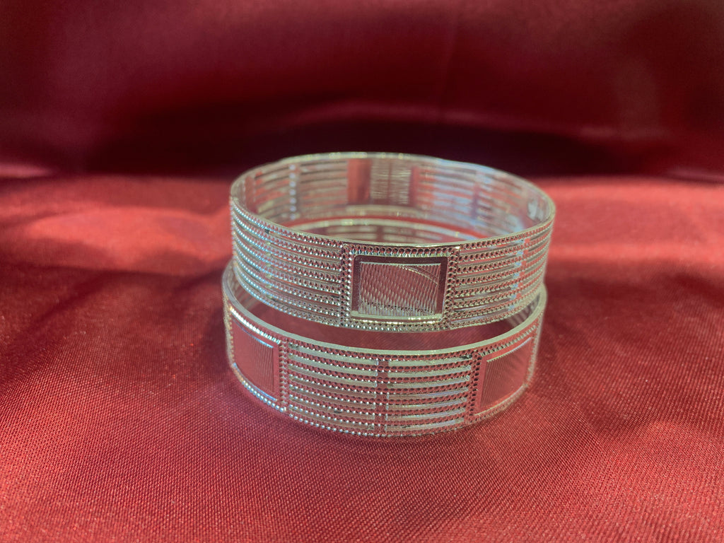 Traditional silver bangles B3
