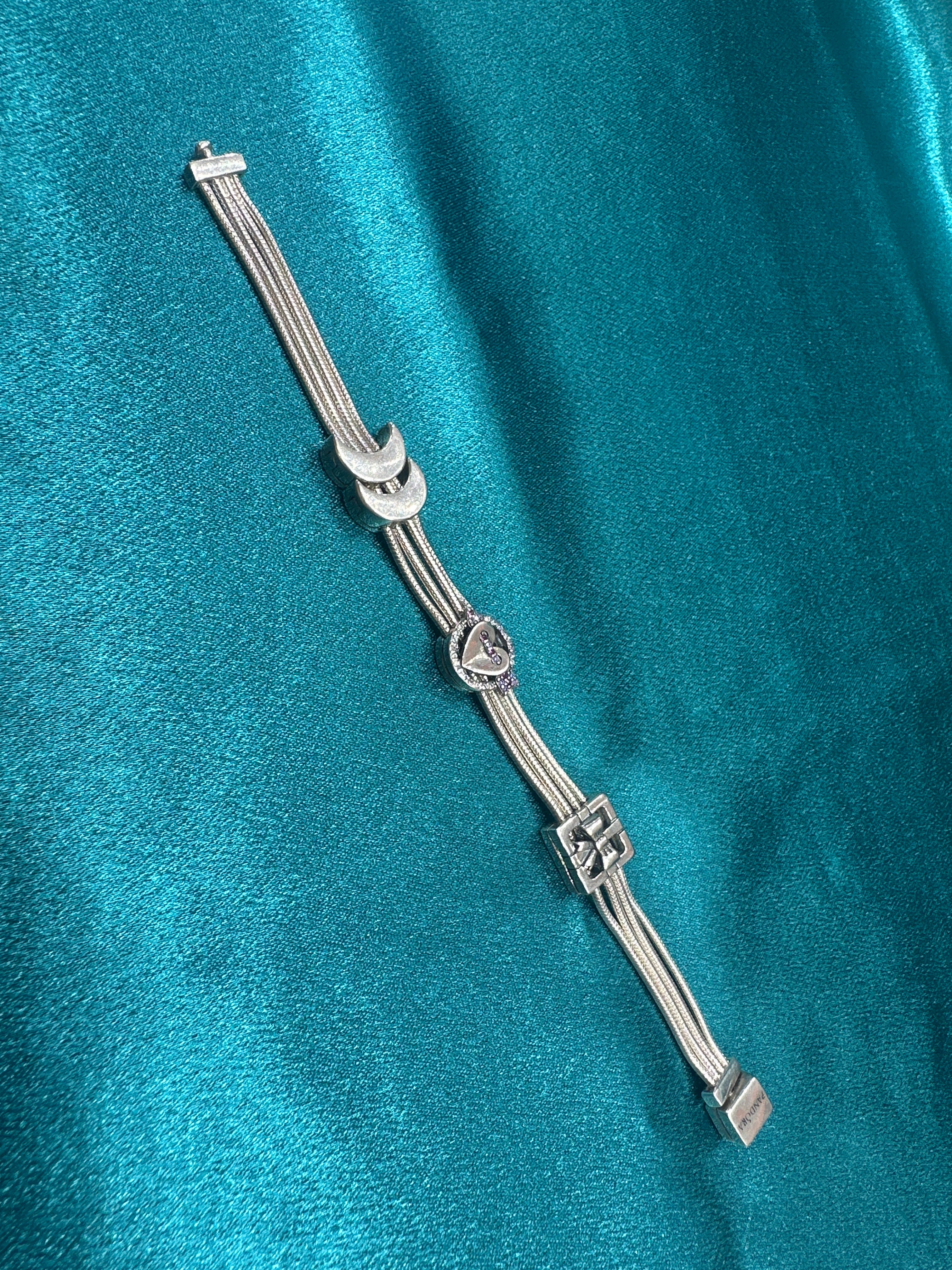 Antique Style Designer Silver bracelet