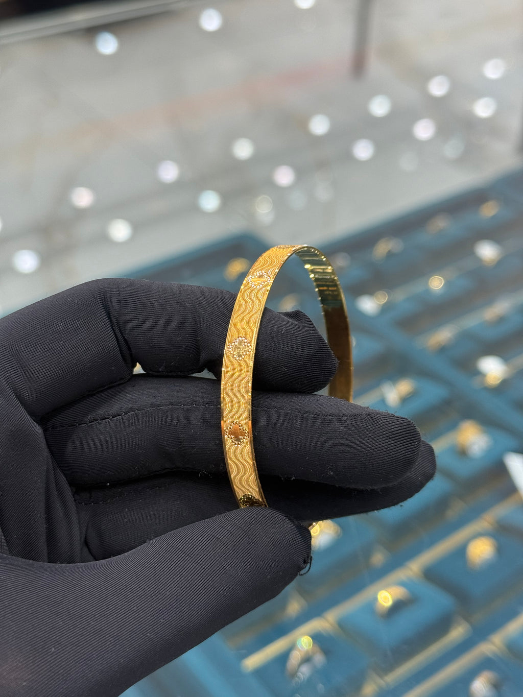 22k Gold Designer Bangle