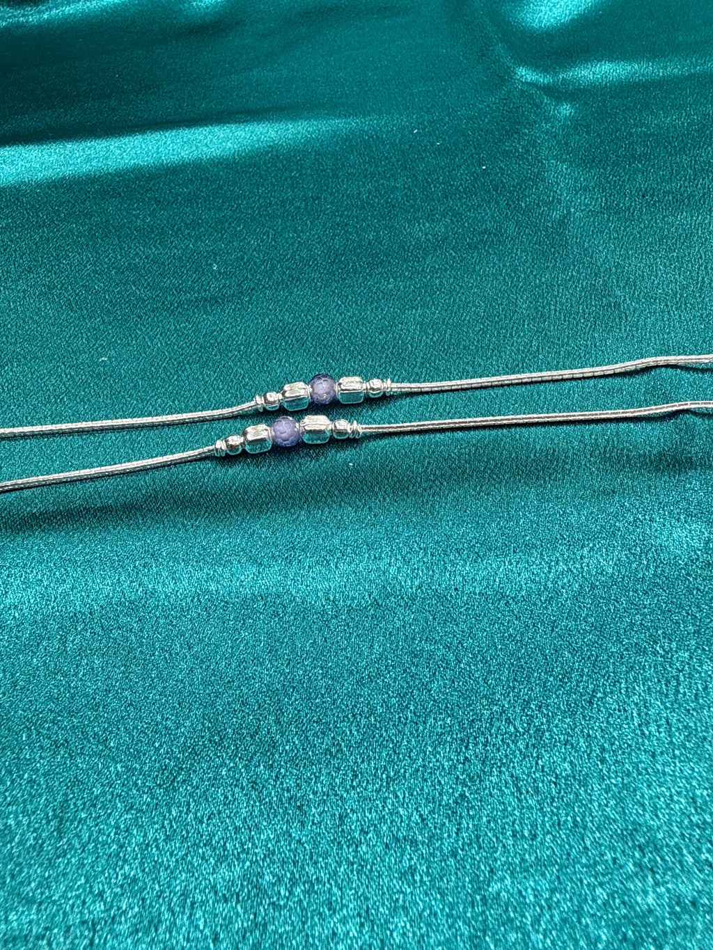 Kids fancy silver anklet with silver and lavender beads in it (4-5 year old)