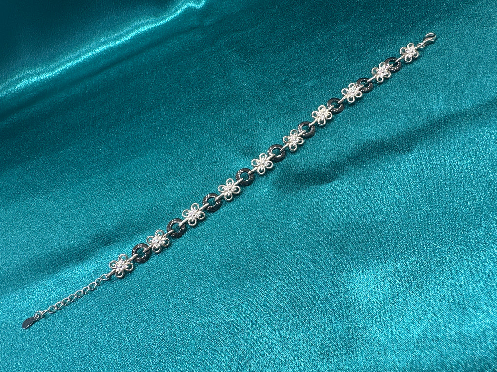 Antique Style Designer Silver bracelet