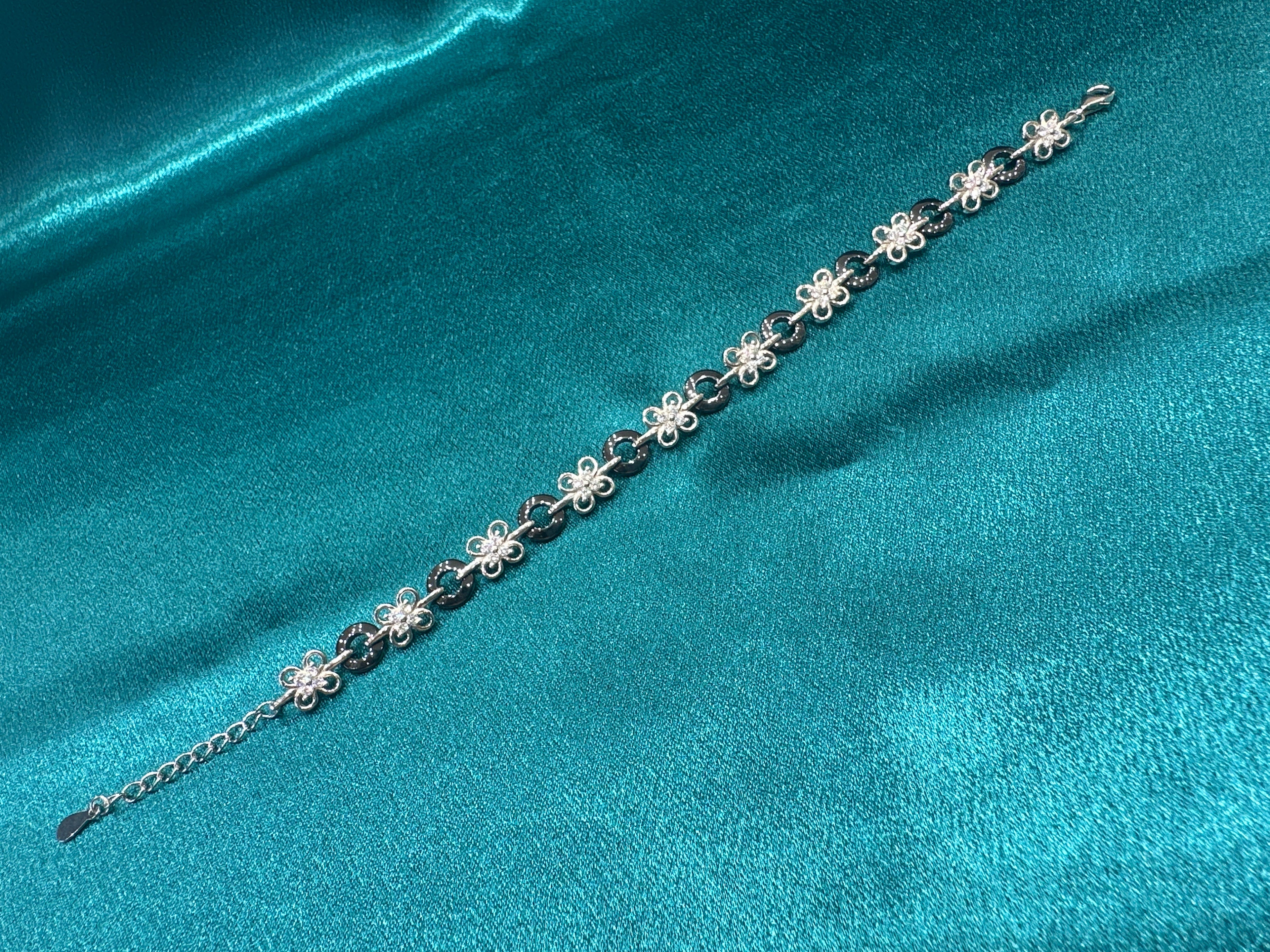 Antique Style Designer Silver bracelet