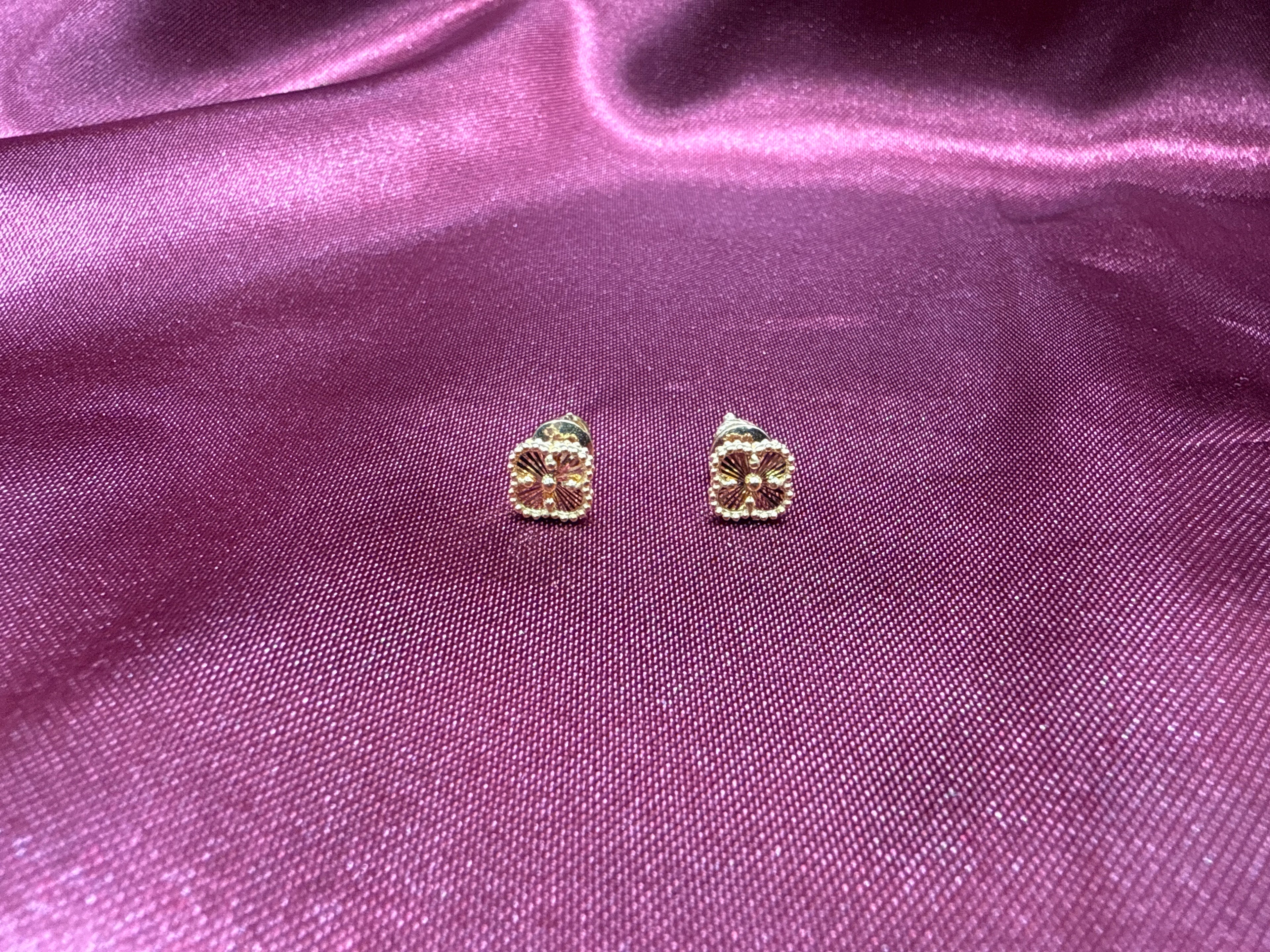 22k Gold Pendant and Earrings