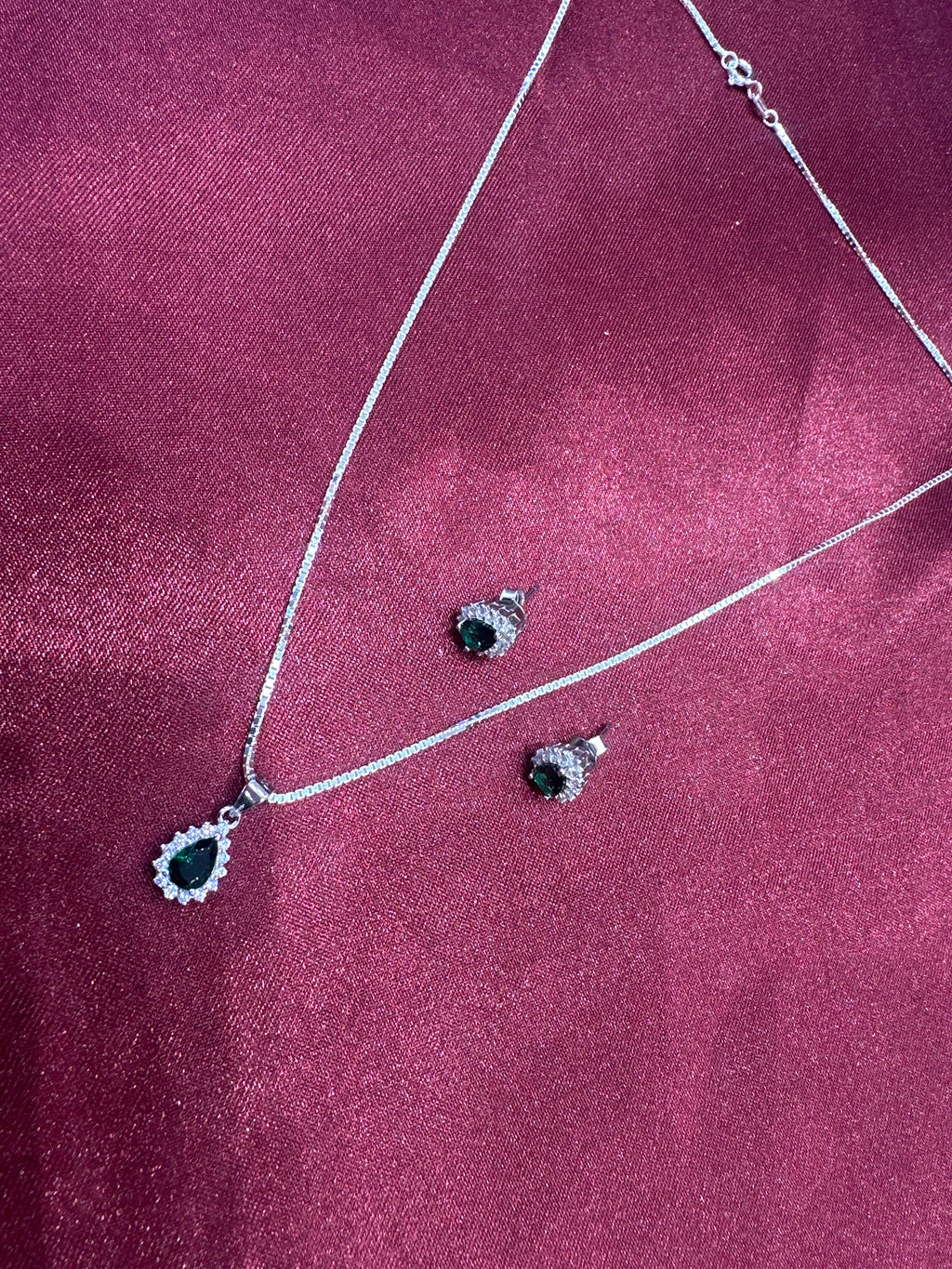 Women’s Fancy Silver pendant set