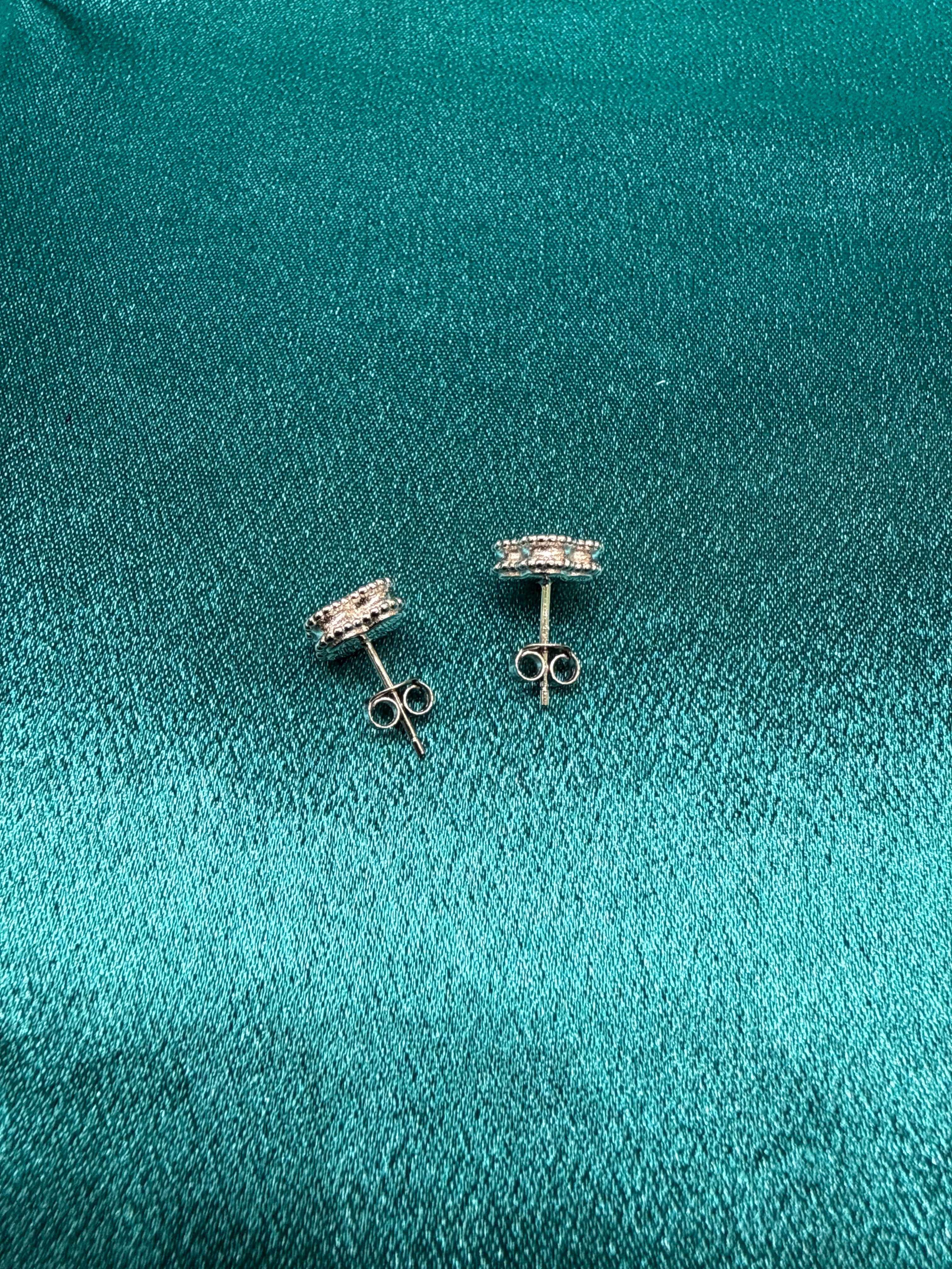 Women’s Fancy Clover Silver Earrings