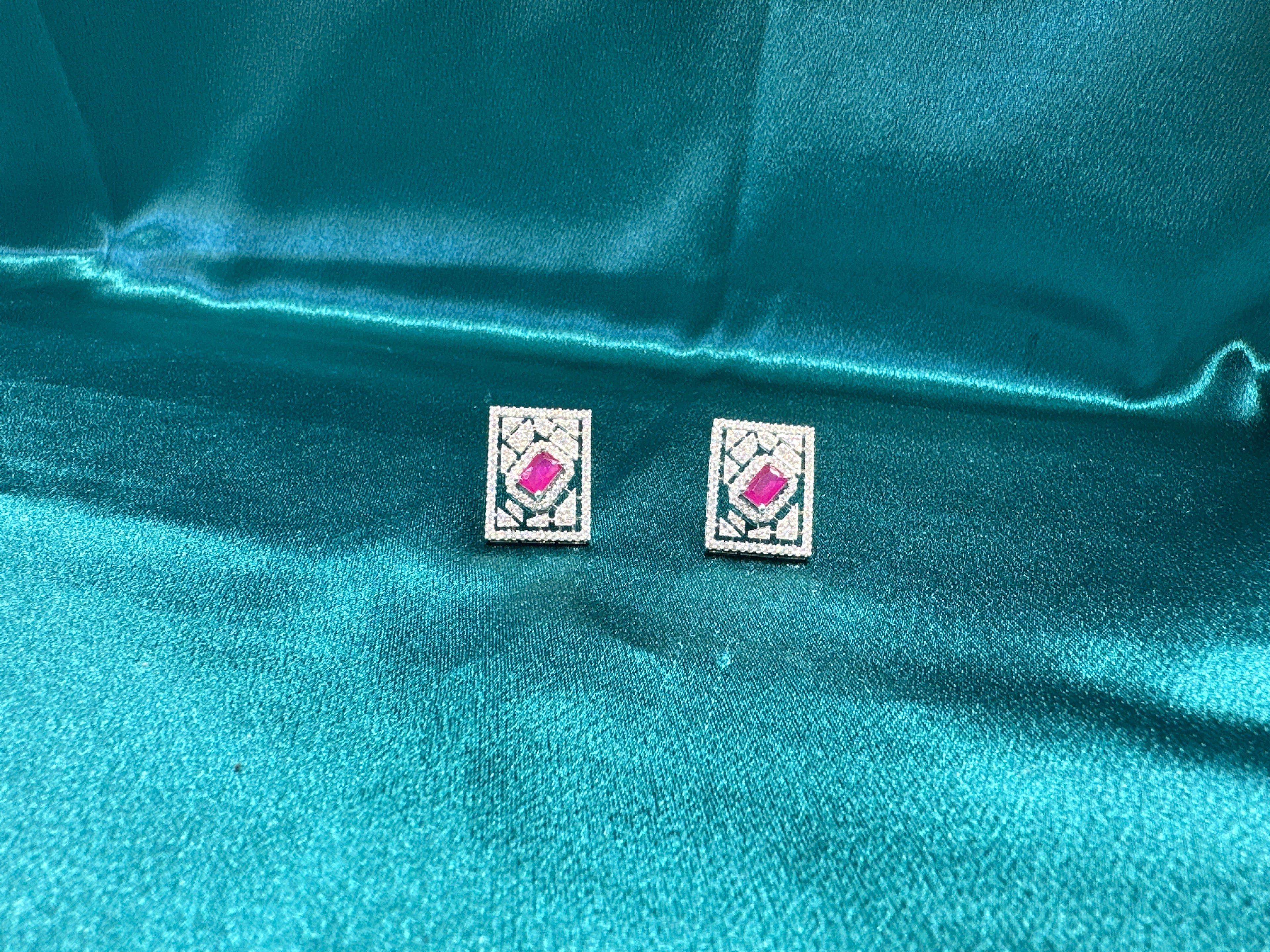 Women’s Fancy Silver pendant set