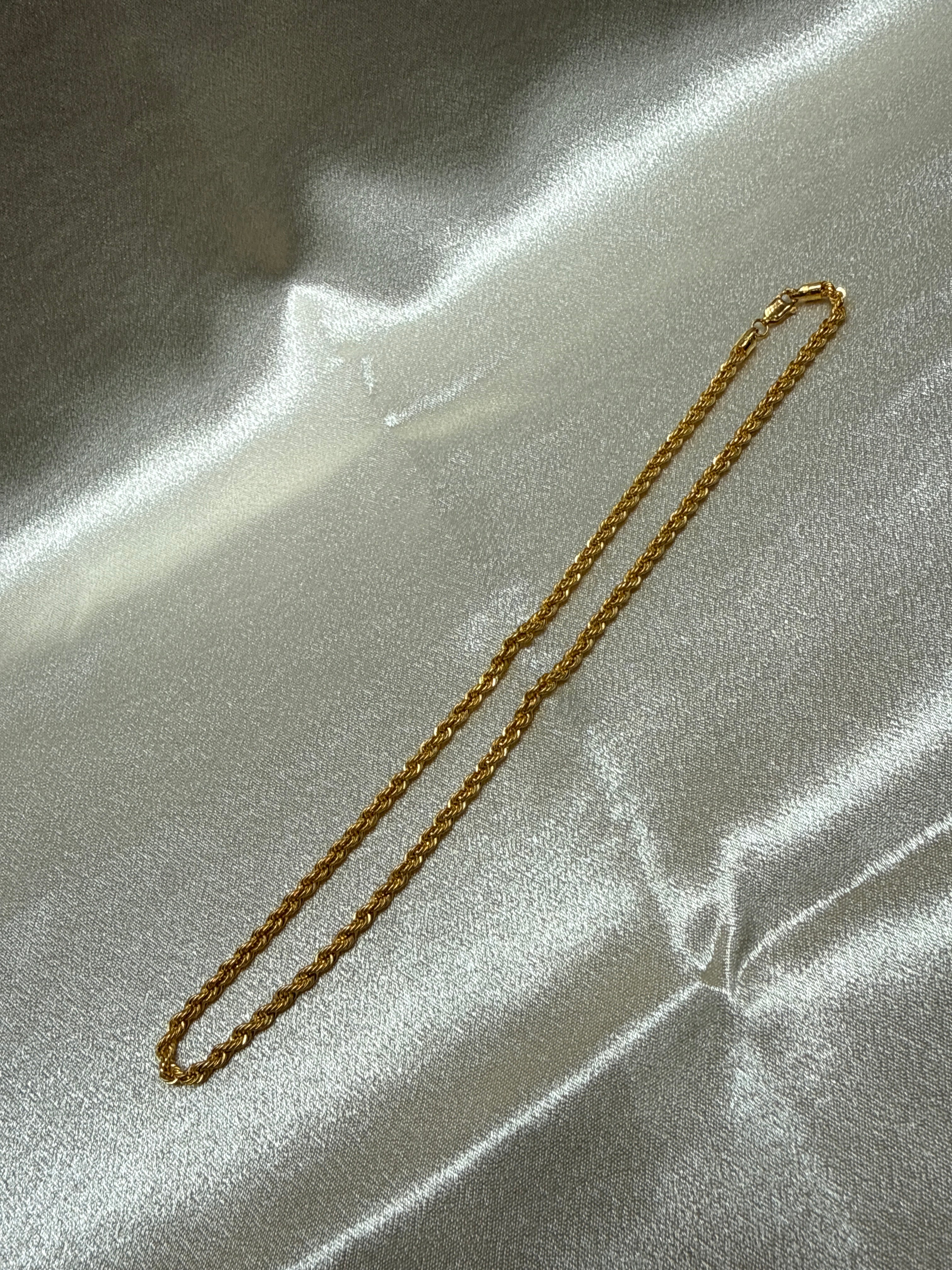 22K Gold Chain (Hollow Rope Design)
