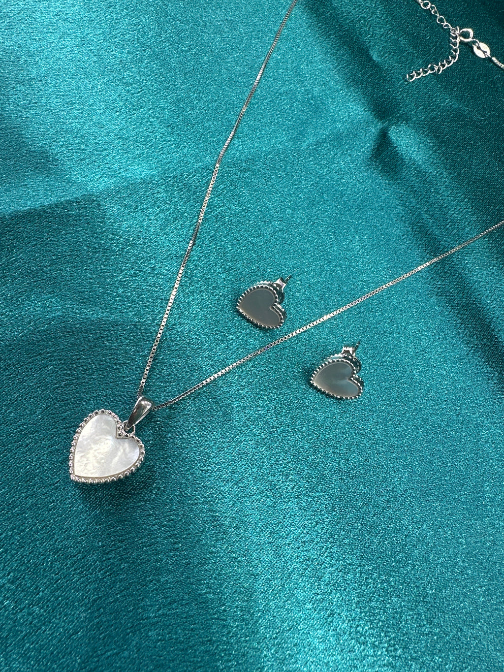 Women’s Fancy Silver pendant set