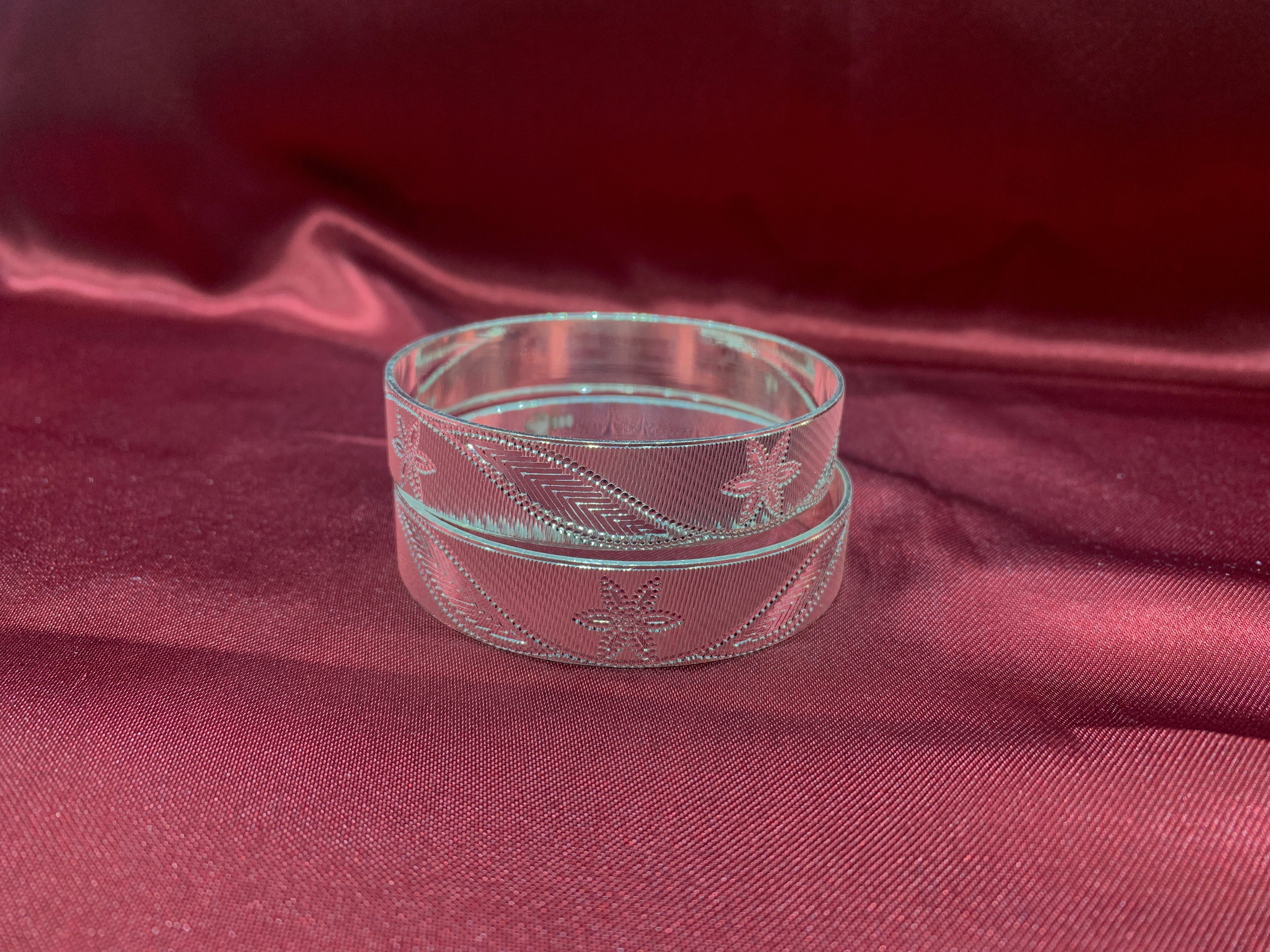 Traditional silver bangles B20