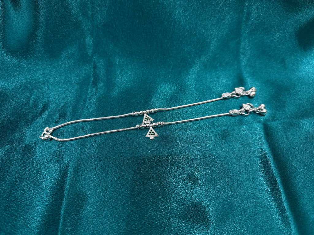 Fancy kids silver anklets with silver beads & green stone studded charm (Size: 4-5 year old)