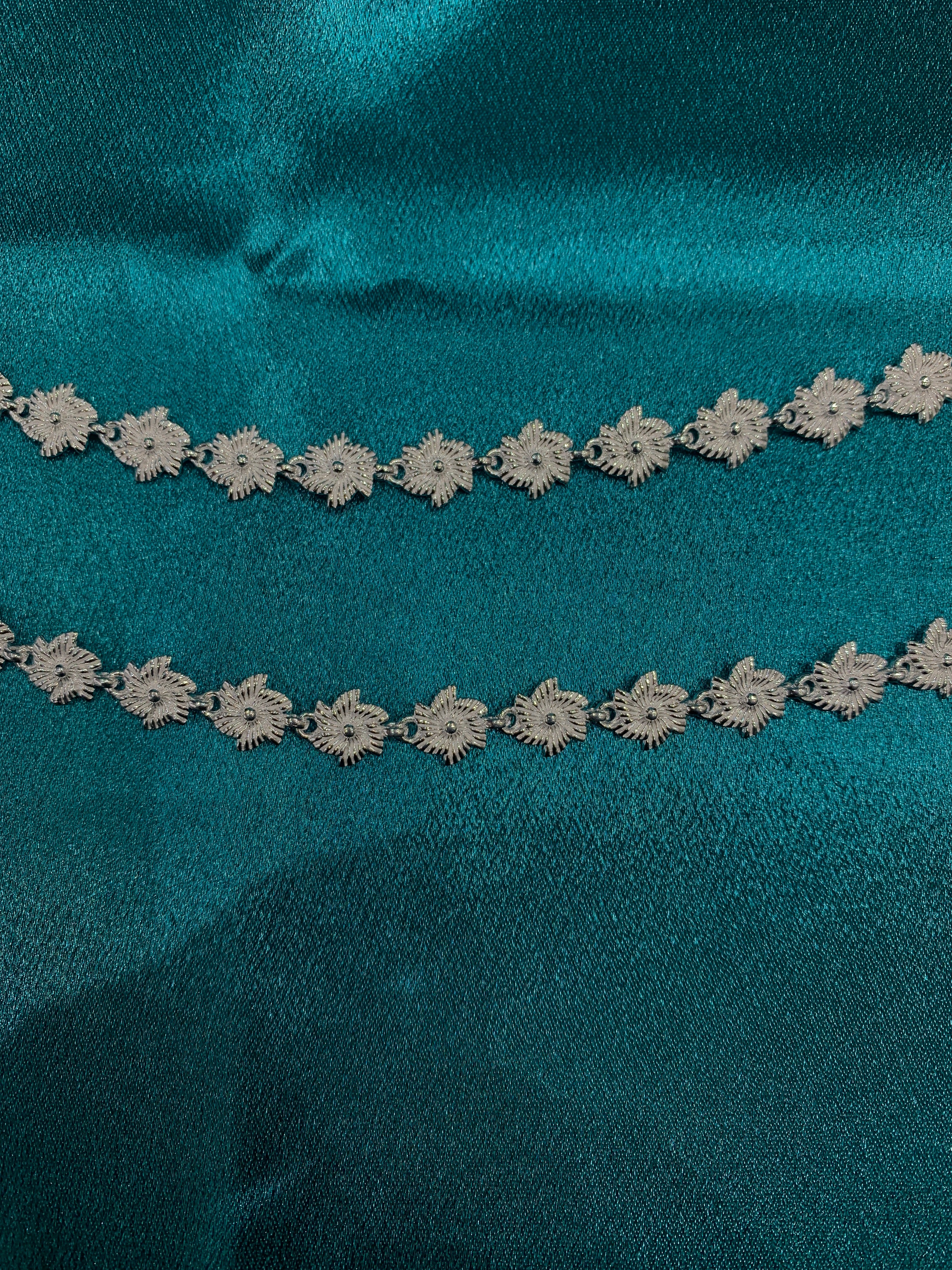Fancy silver anklets in flower design