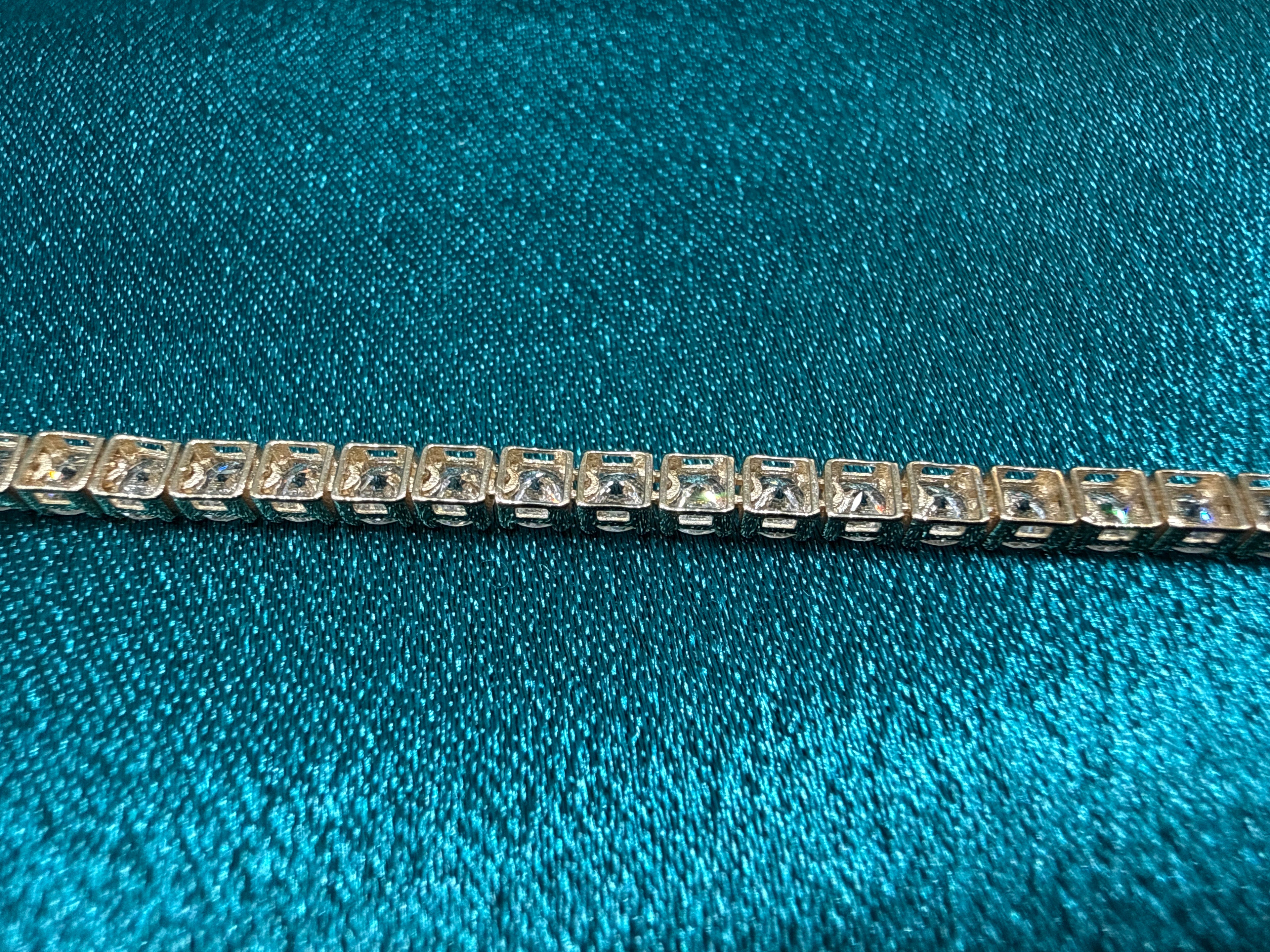 VVS Diamond Tennis Bracelet 5 Carat (7”)