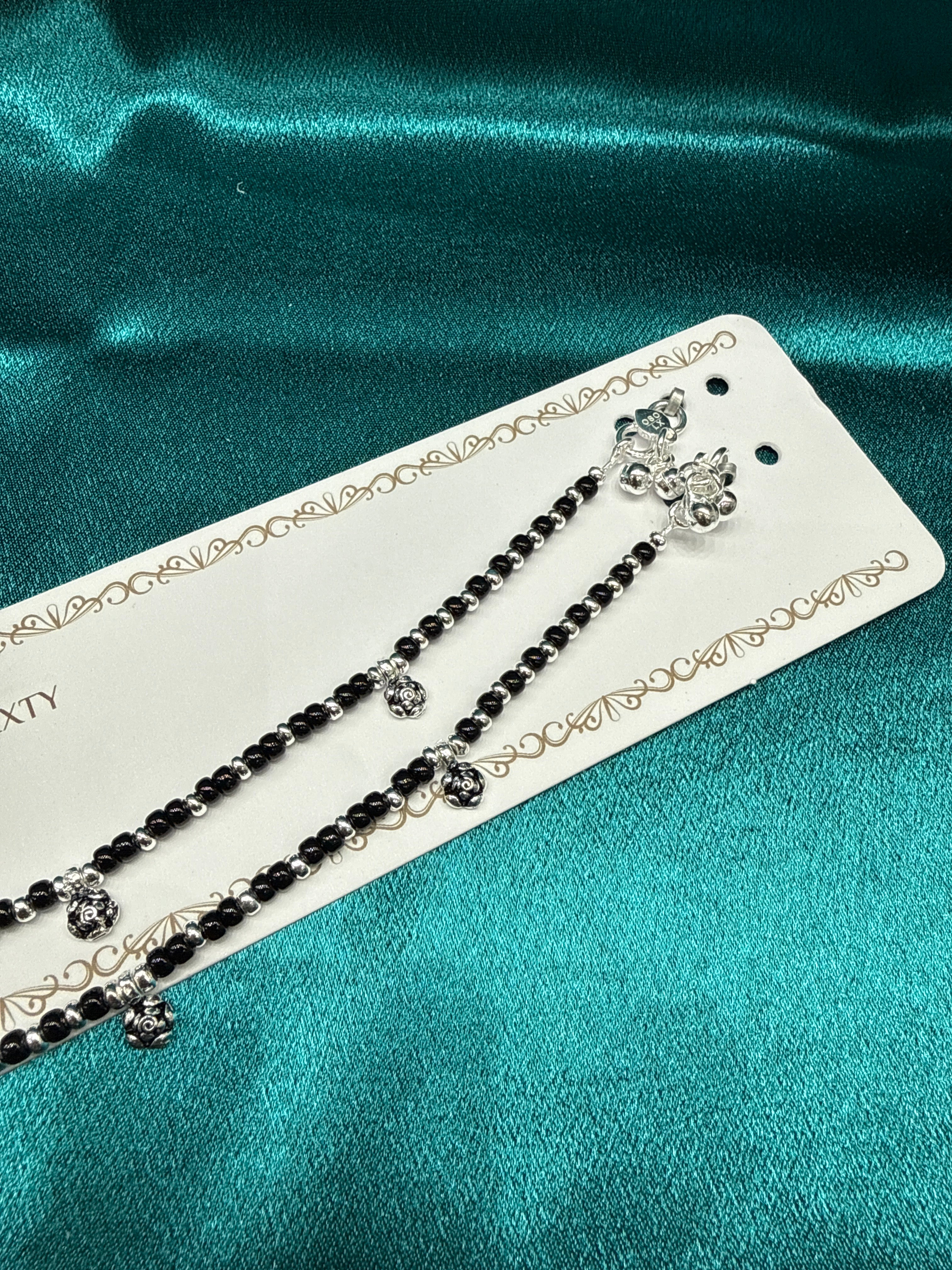 Women’s Fancy/Traditional Silver Black Beads Anklet