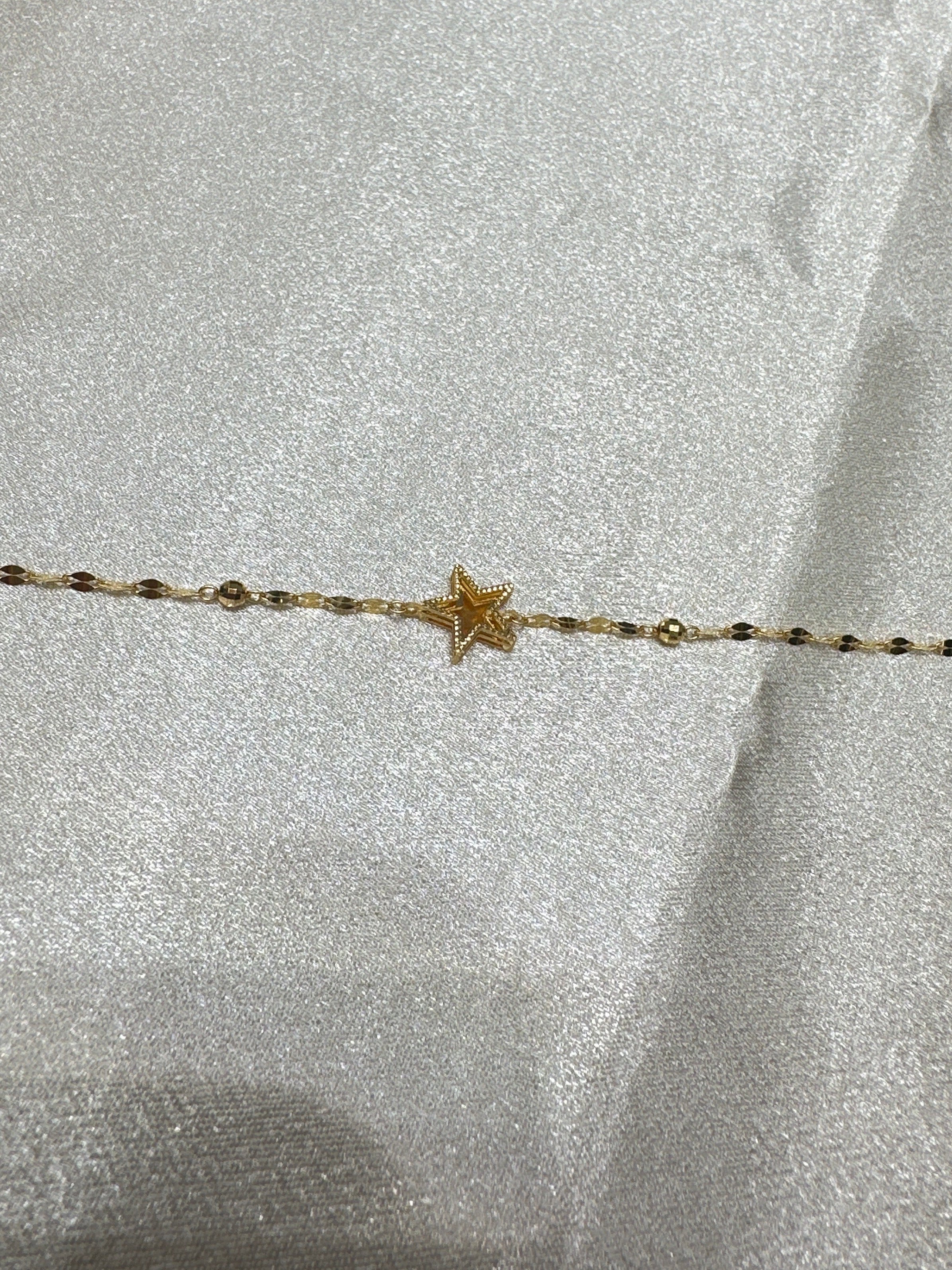 22K Gold Bracelet With Fancy Chain & Rainbow Shining Star