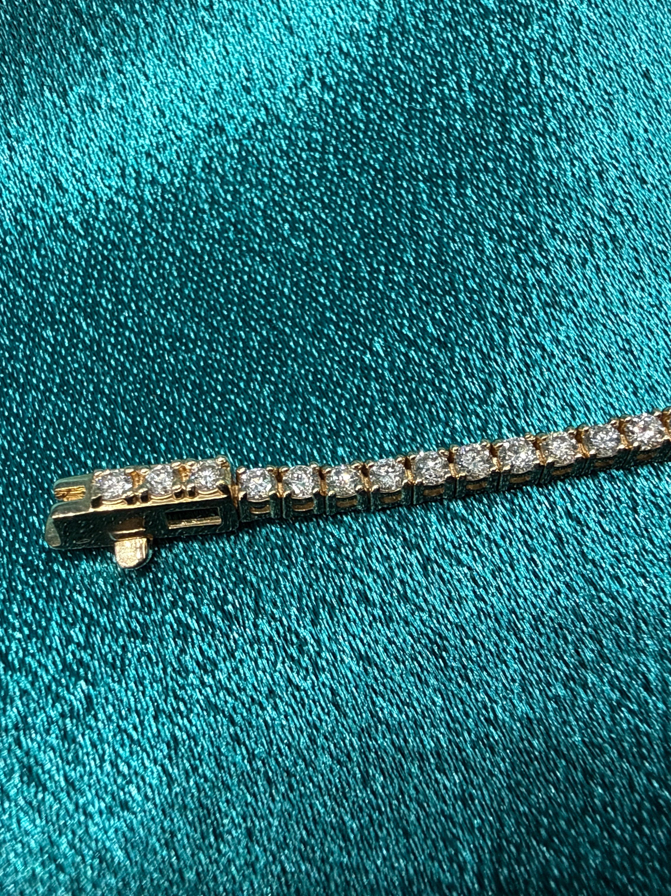 VVS Diamond Tennis Bracelet 2 Carat (7”)