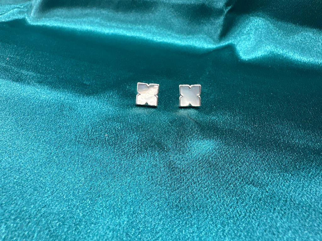 Women’s Fancy Silver pendant set