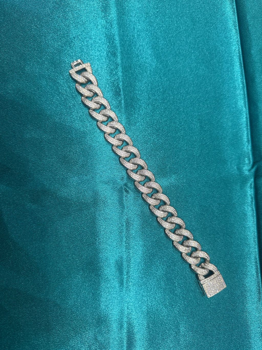 Men’s iced out silver 925 bracelet w/ CZ diamonds (9mm)