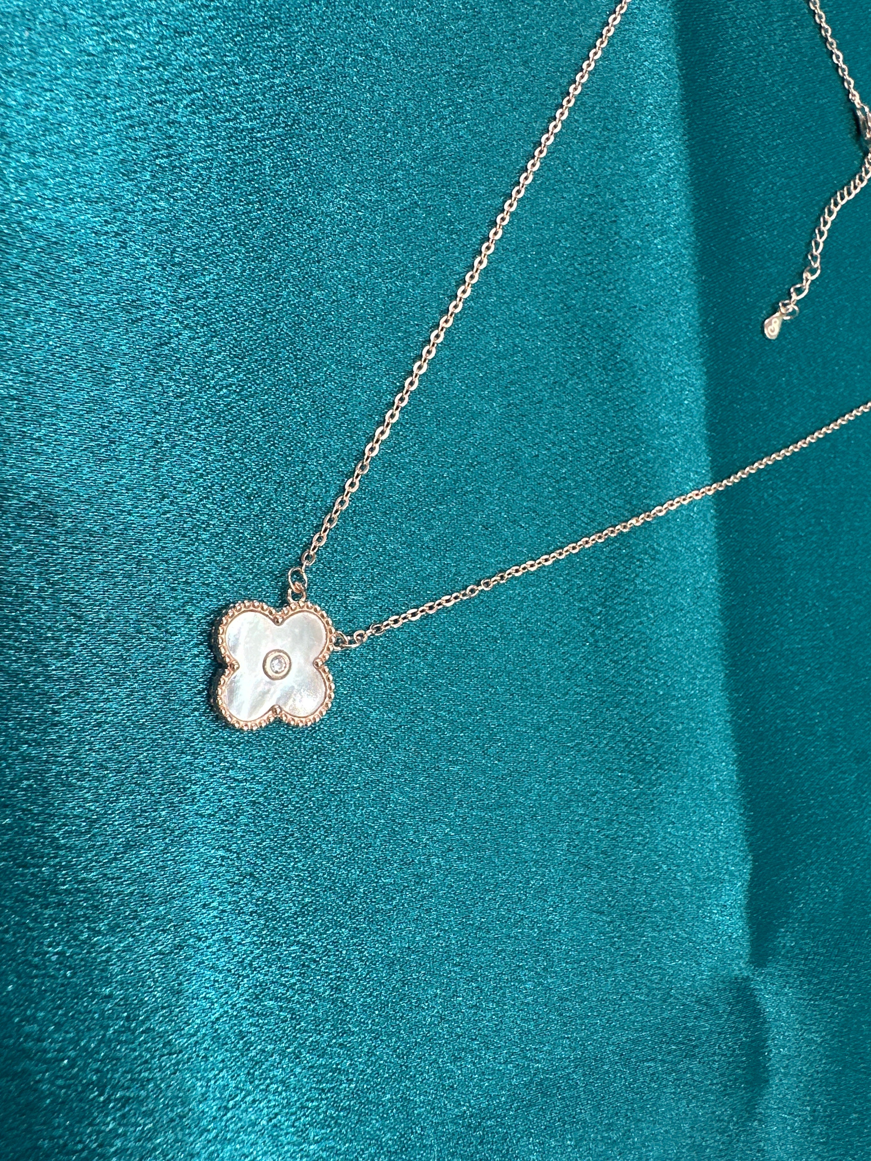 Women’s Fancy Silver pendant chain