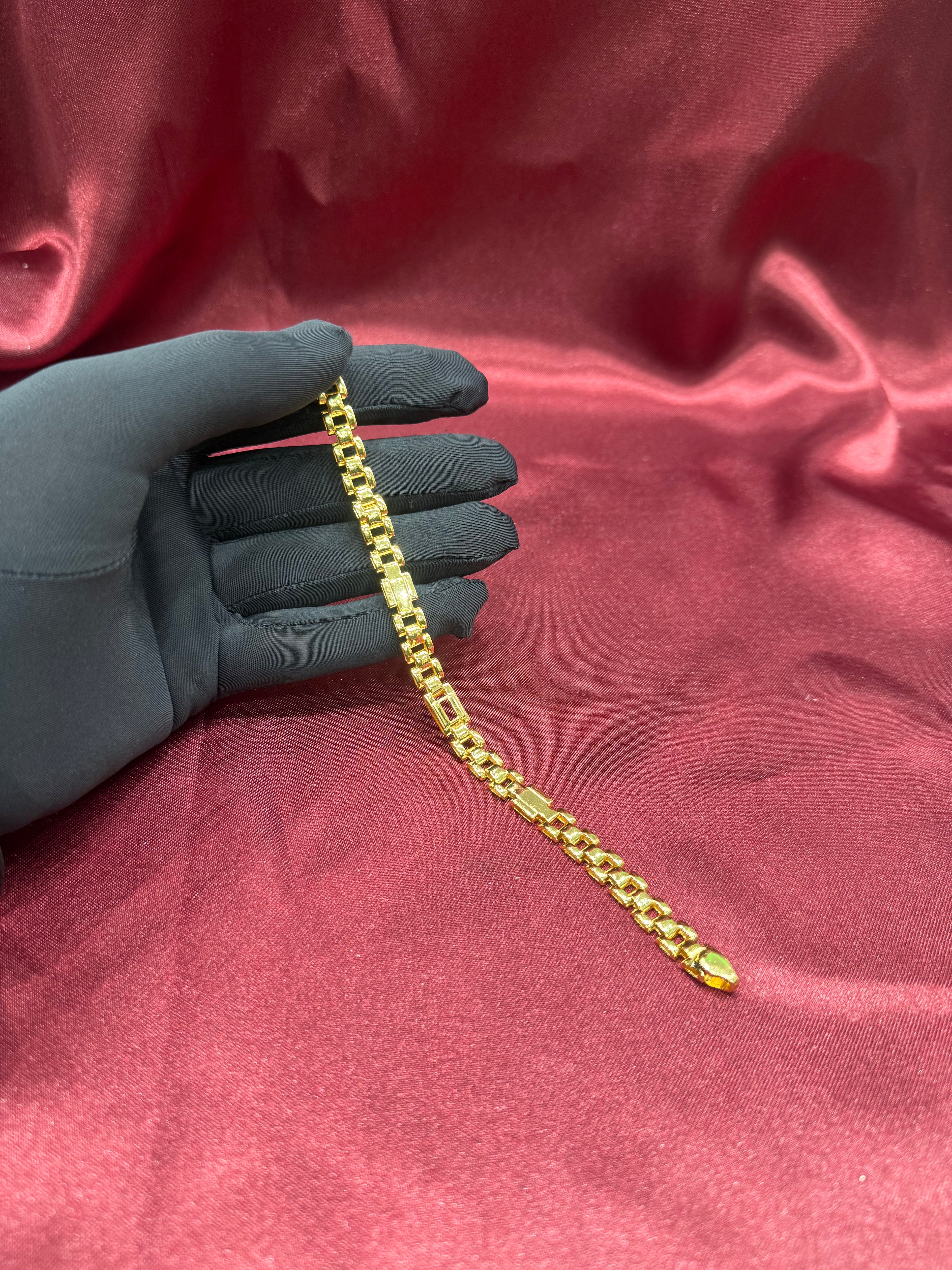 Men’s light weight Gold Plated Designer Silver Bracelet (7mm)