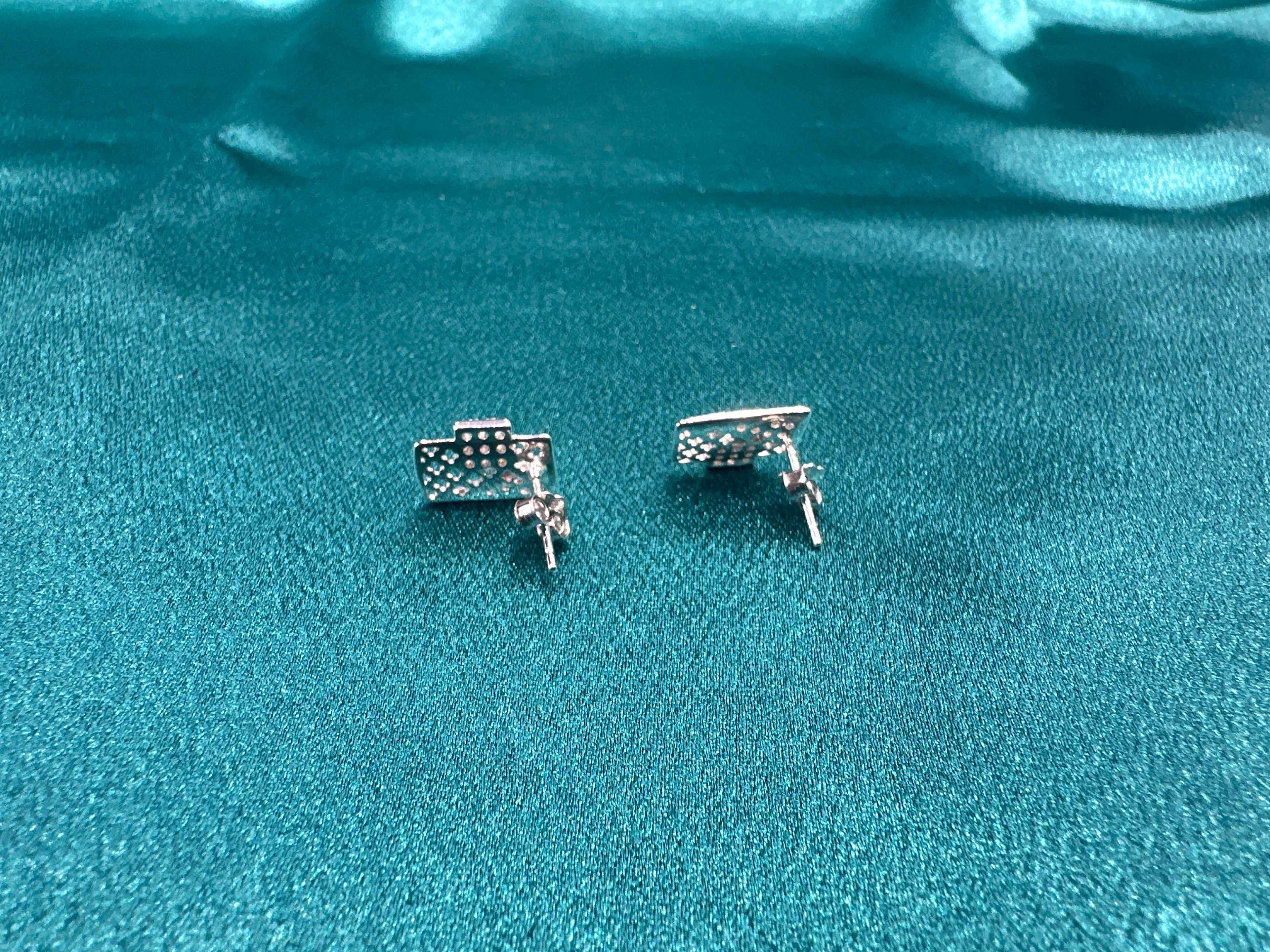 Women’s Fancy Silver pendant set