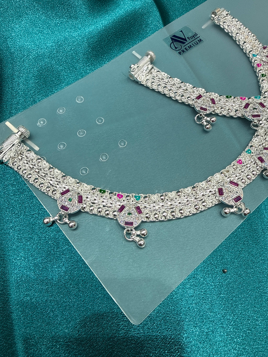 Women’s Traditional Heavy Weight Silver Anklet