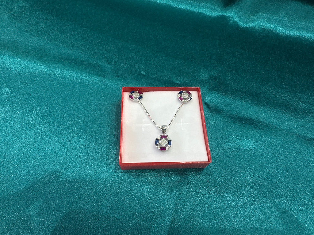 Women’s Fancy Silver pendant set