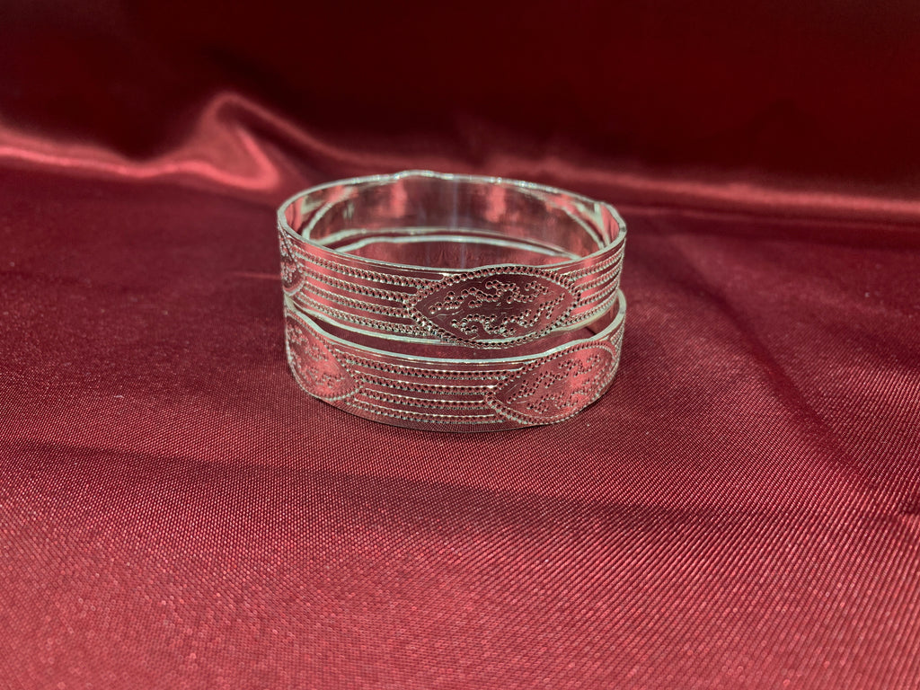 Traditional silver bangles B21